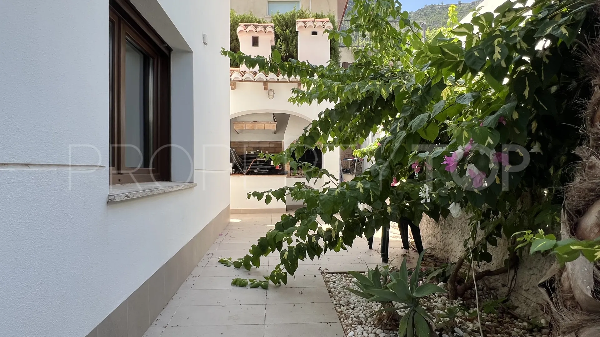 Villa a la venta en Marxuquera con 3 dormitorios