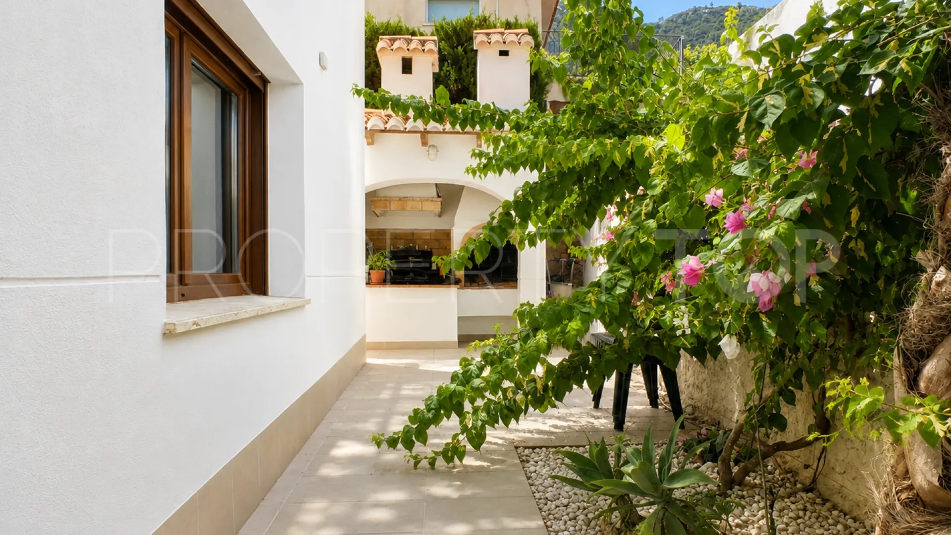 Villa a la venta en Marxuquera con 3 dormitorios