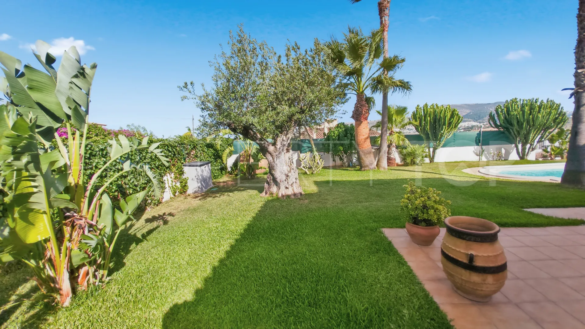 For sale Jávea villa with 2 bedrooms