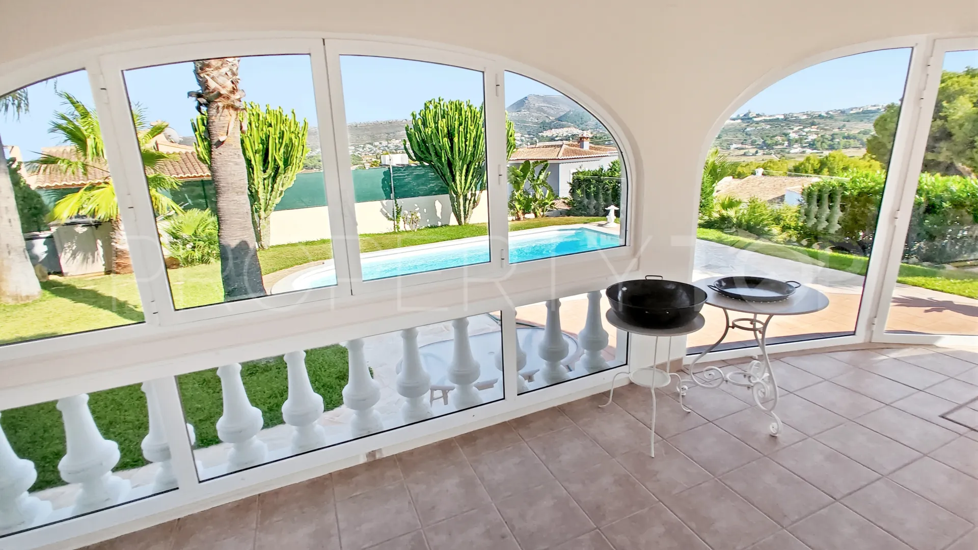 For sale Jávea villa with 2 bedrooms