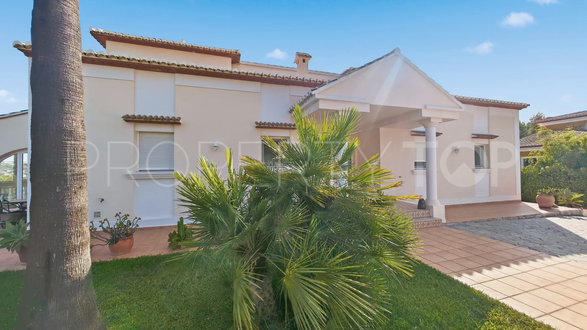 For sale Jávea villa with 2 bedrooms