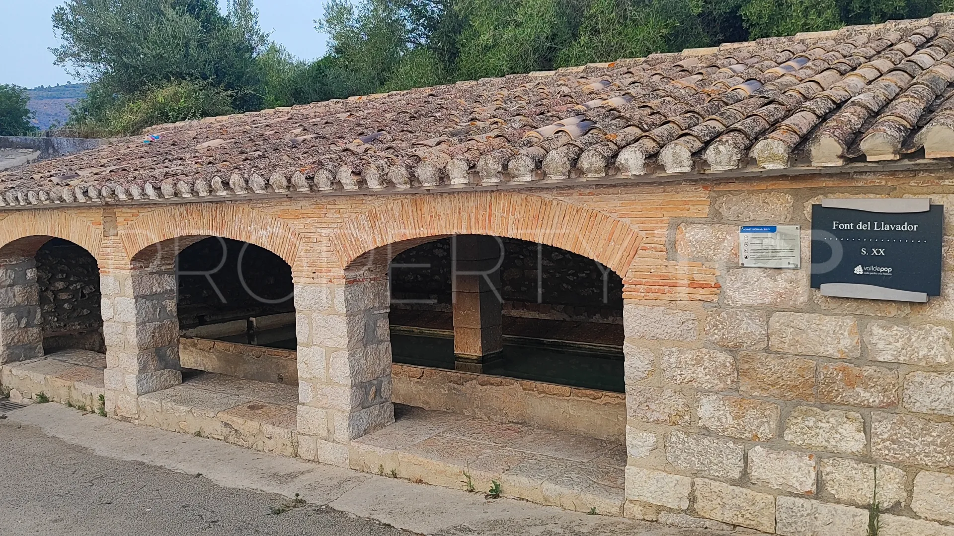 Adosado en venta en Parcent con 6 dormitorios