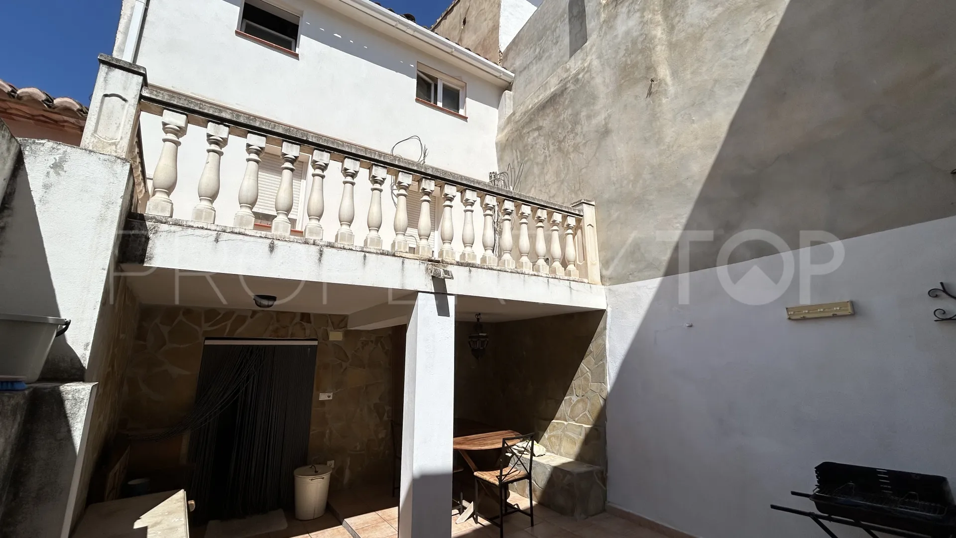 Adosado en venta en Parcent con 6 dormitorios