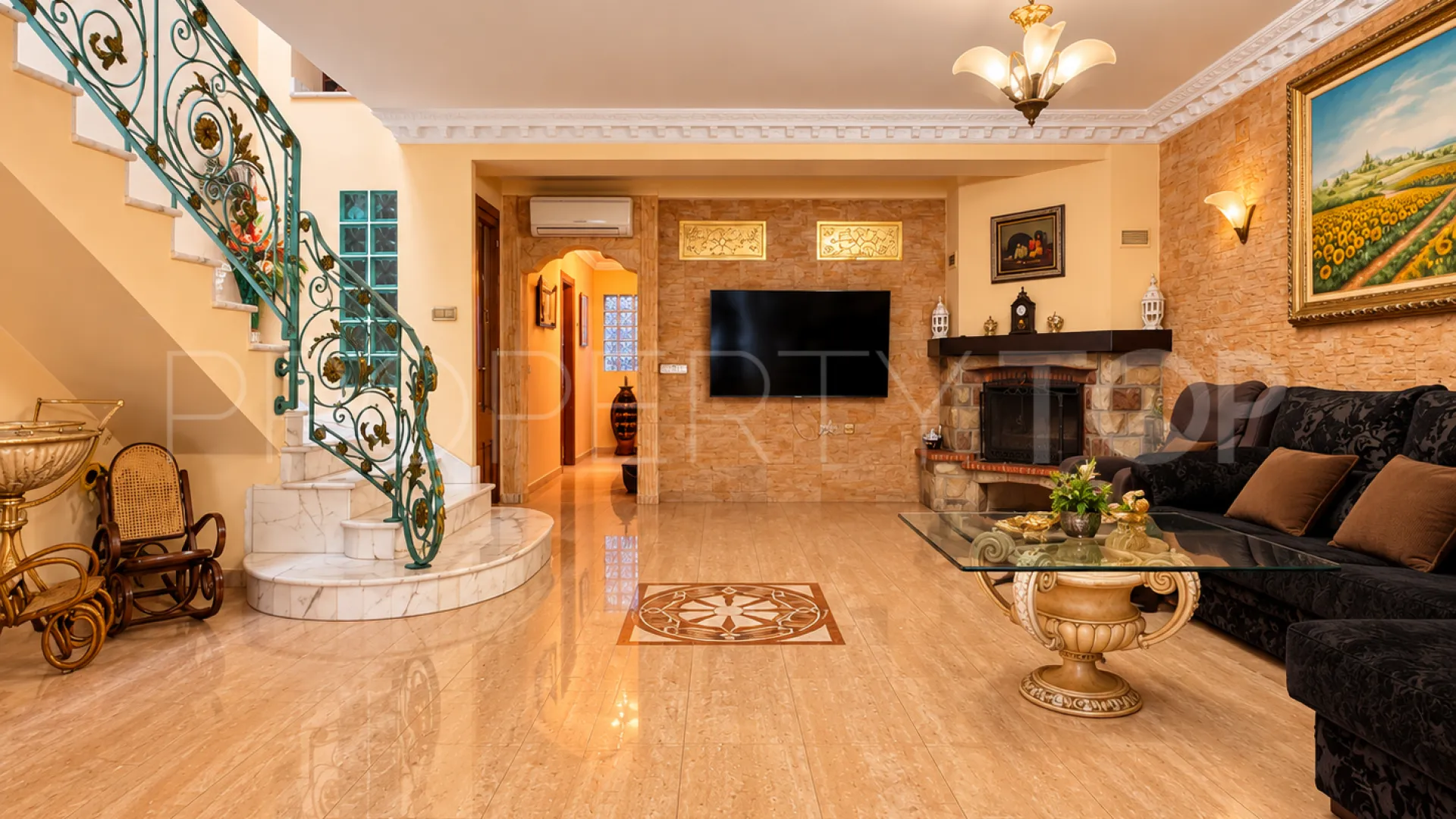 Se vende pareado en Oliva de 3 dormitorios