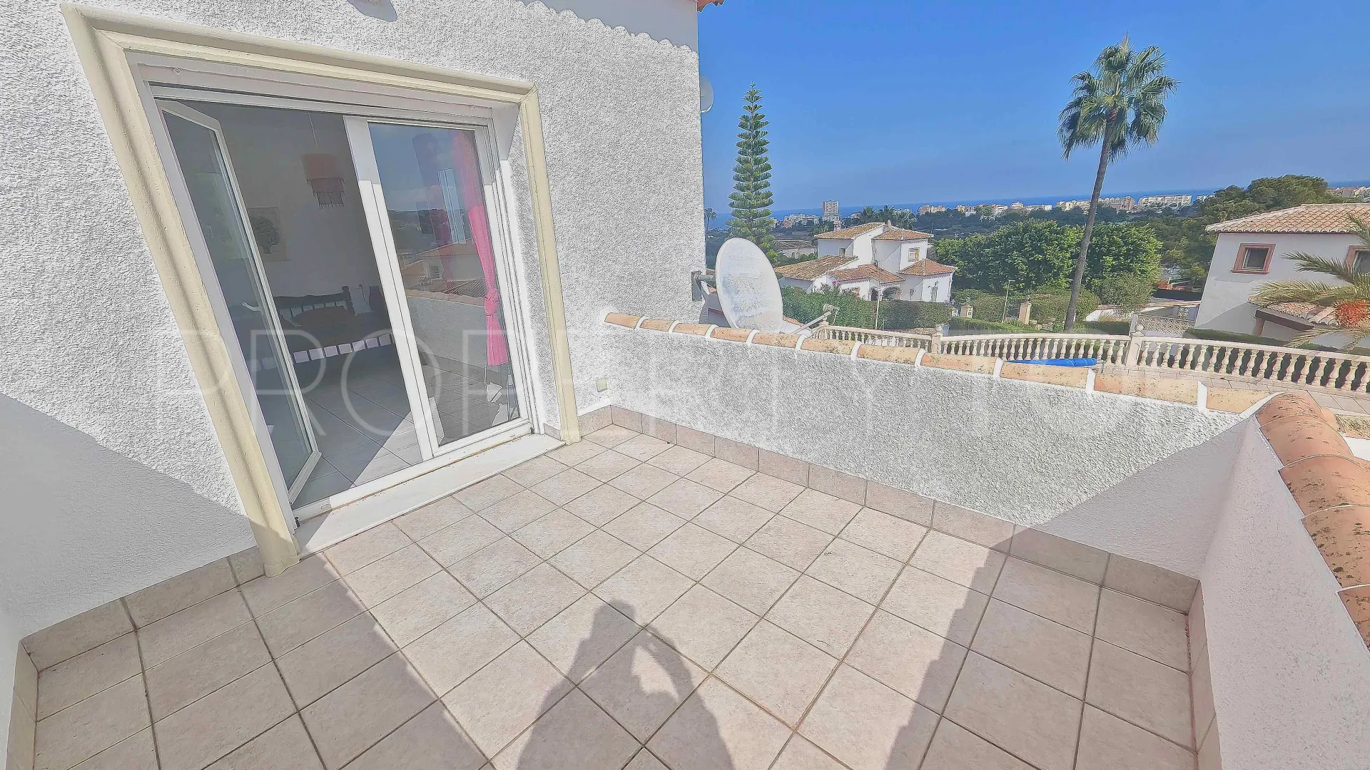 Buy villa with 3 bedrooms in Jávea