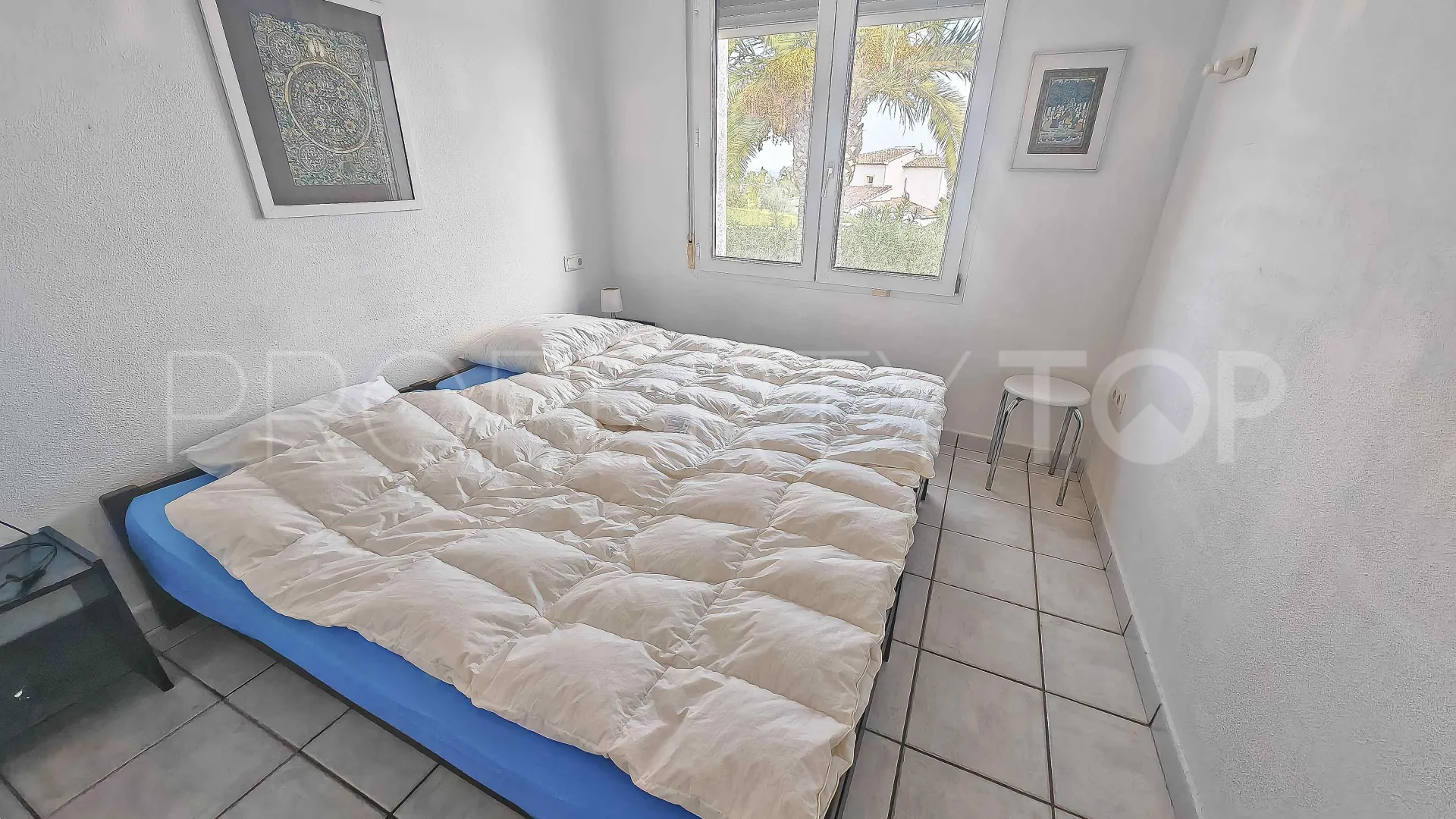 Buy villa with 3 bedrooms in Jávea