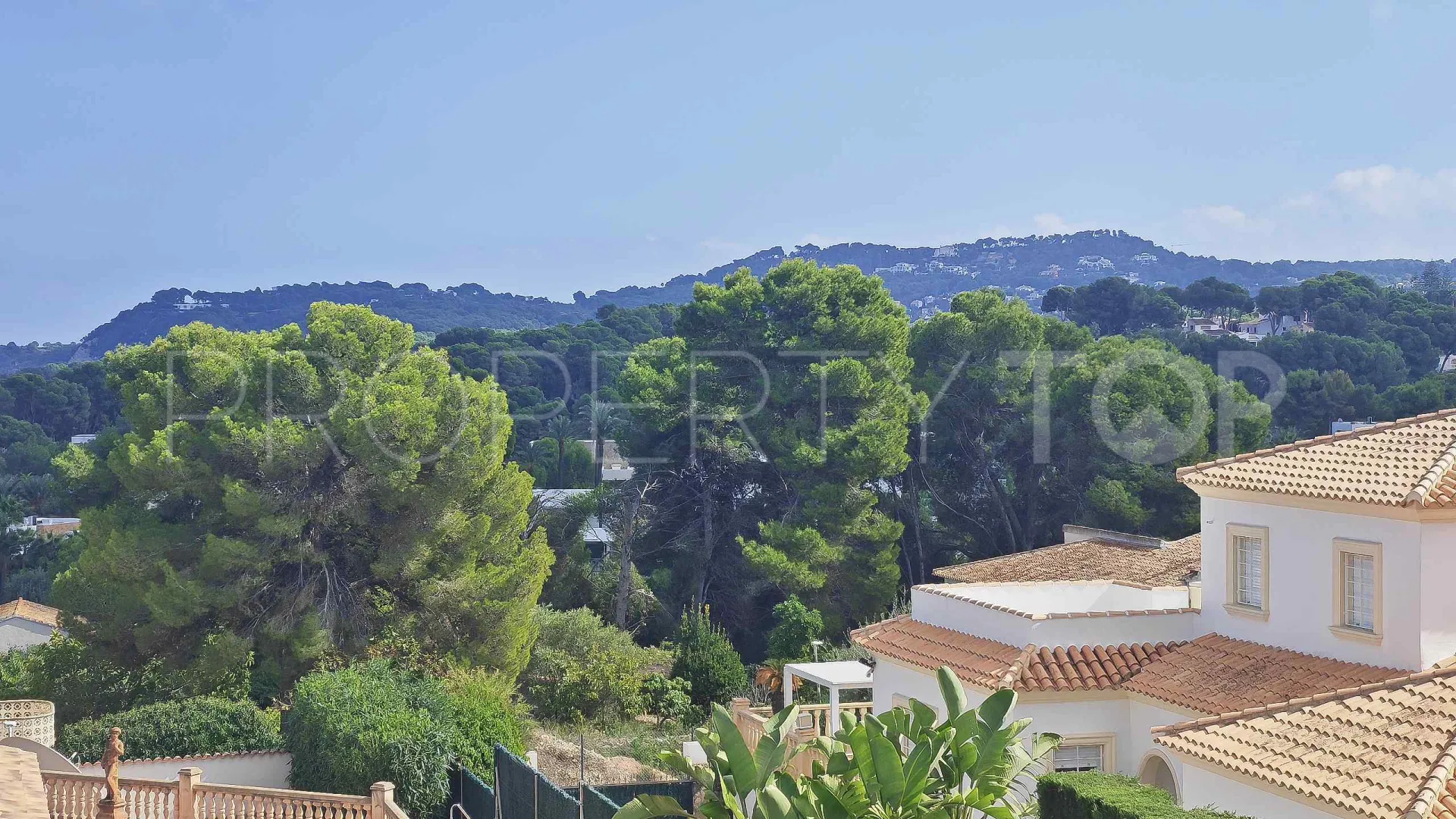Buy villa with 3 bedrooms in Jávea