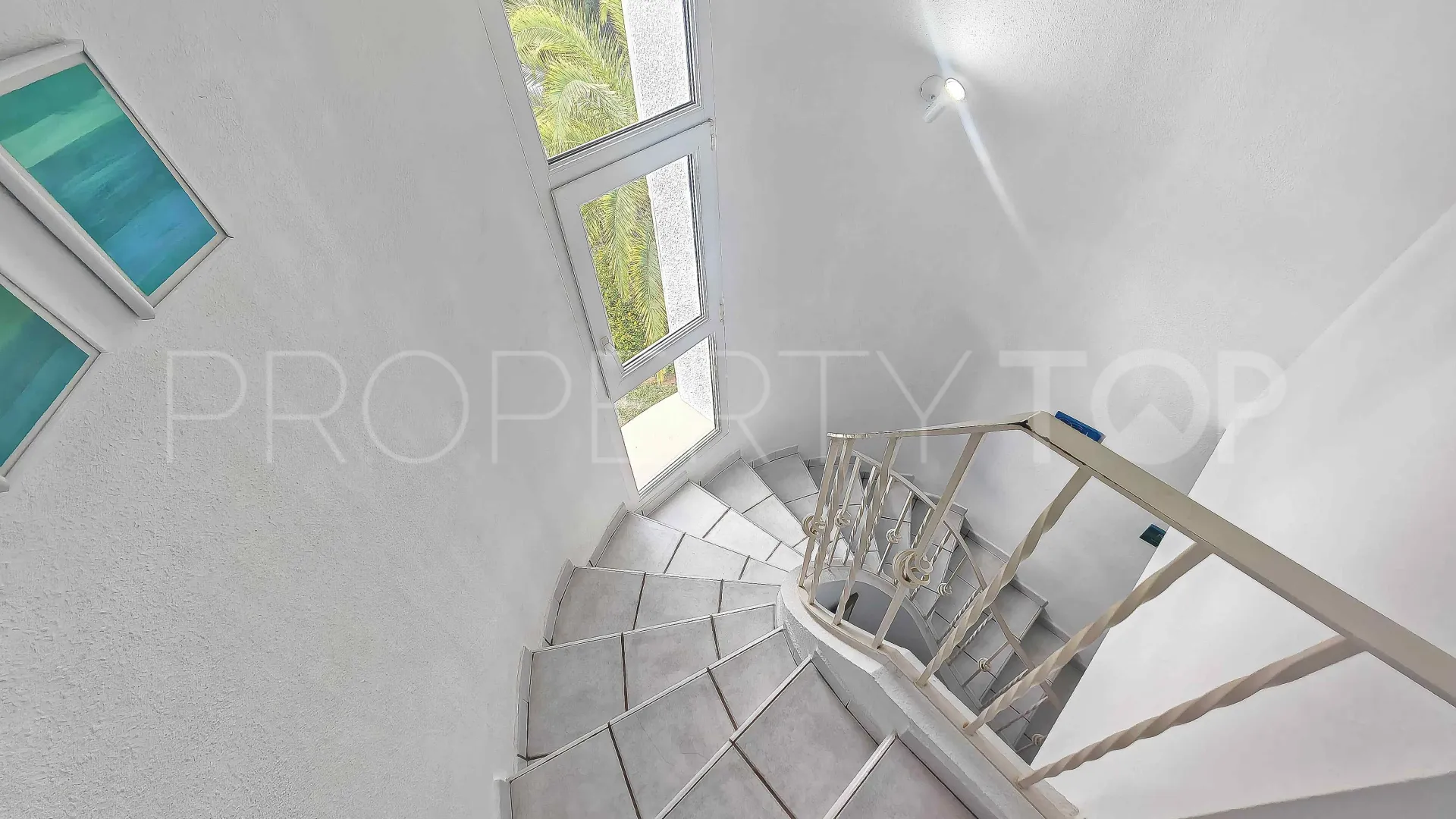 Buy villa with 3 bedrooms in Jávea