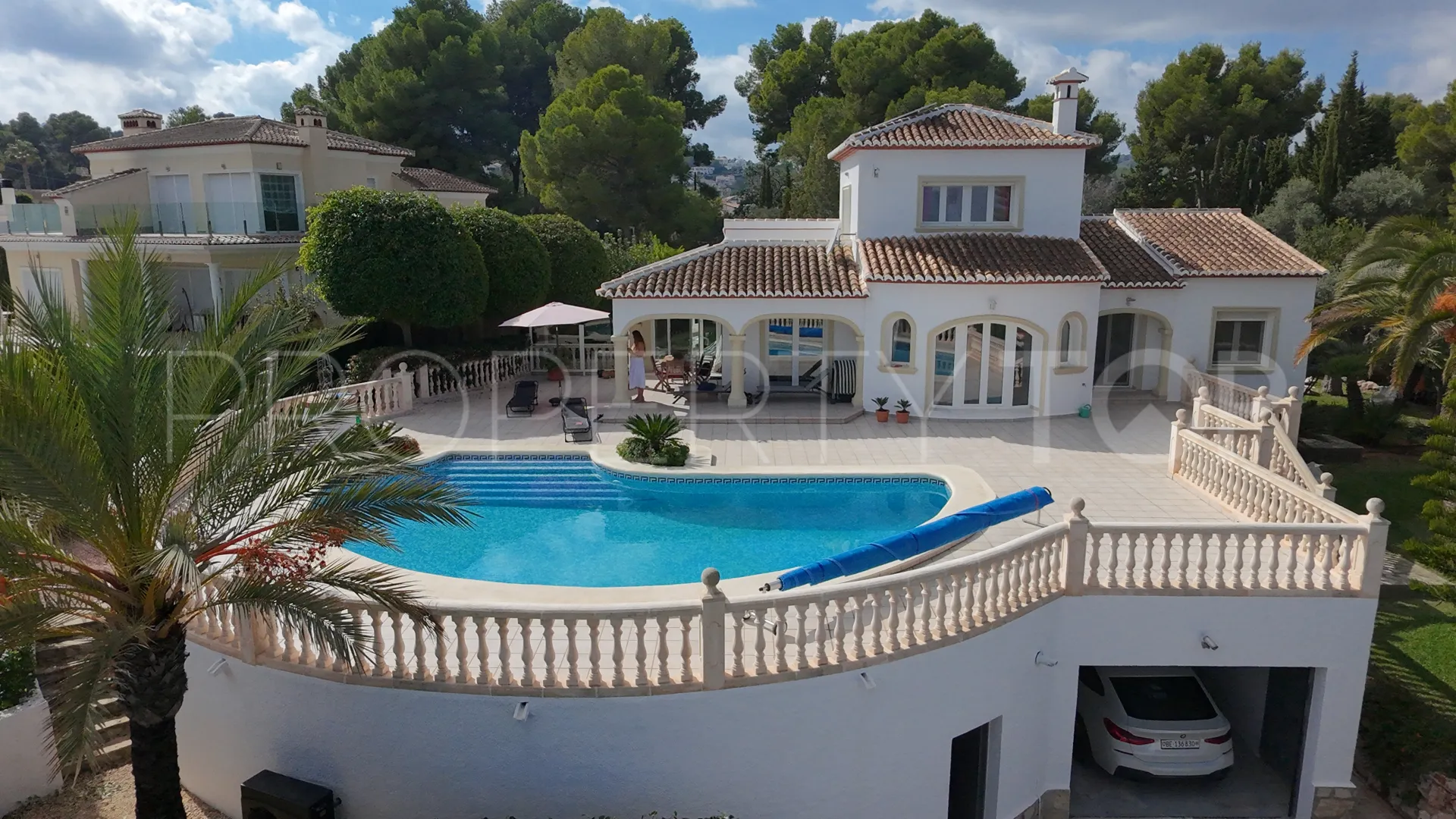 Buy villa with 3 bedrooms in Jávea