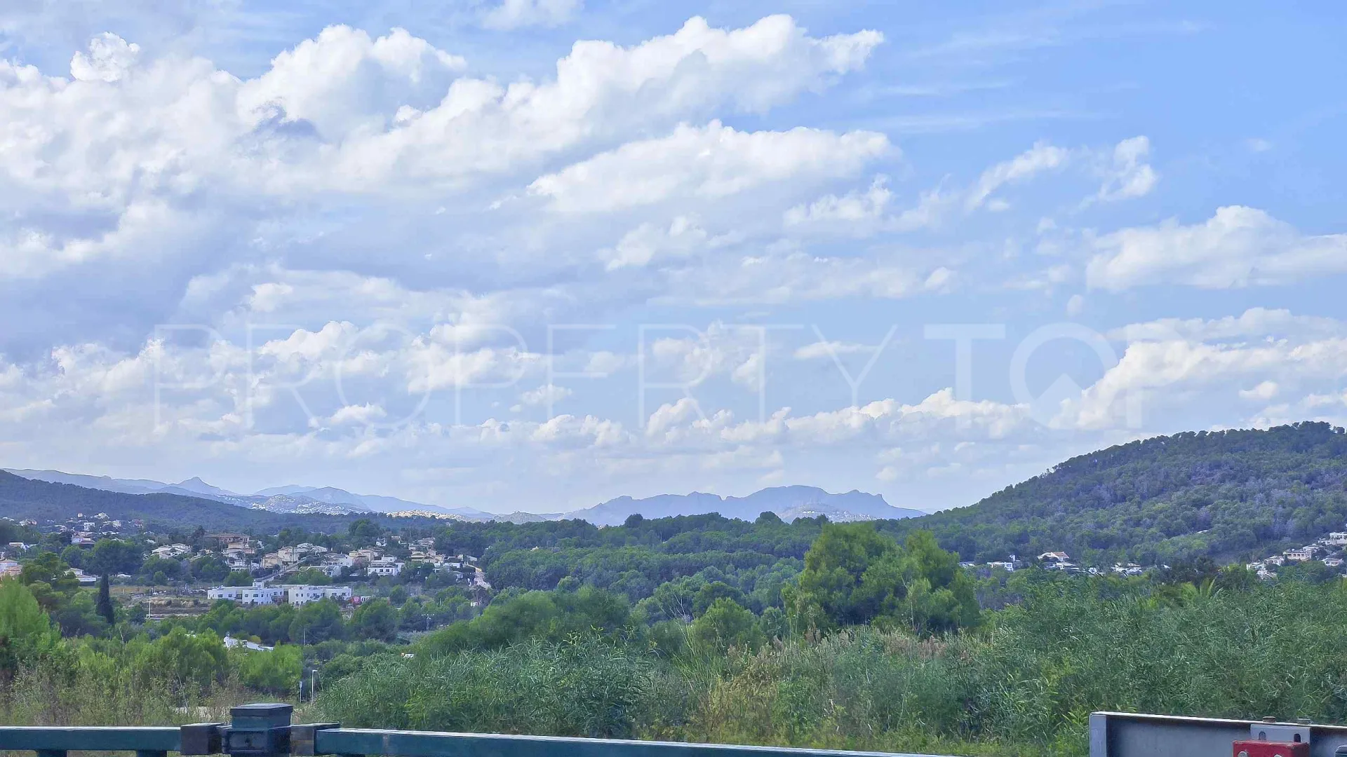 Buy villa in Jávea with 3 bedrooms