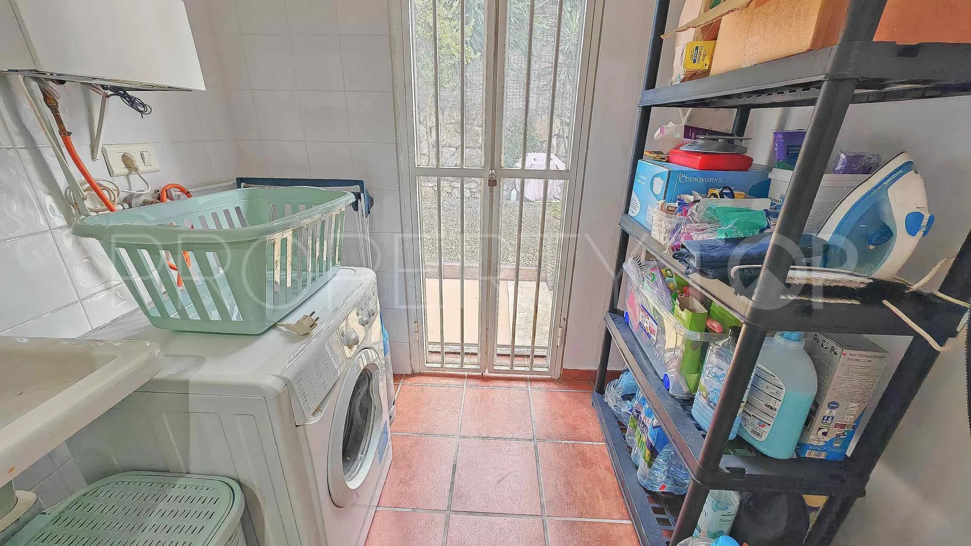 Buy villa in Jávea with 3 bedrooms