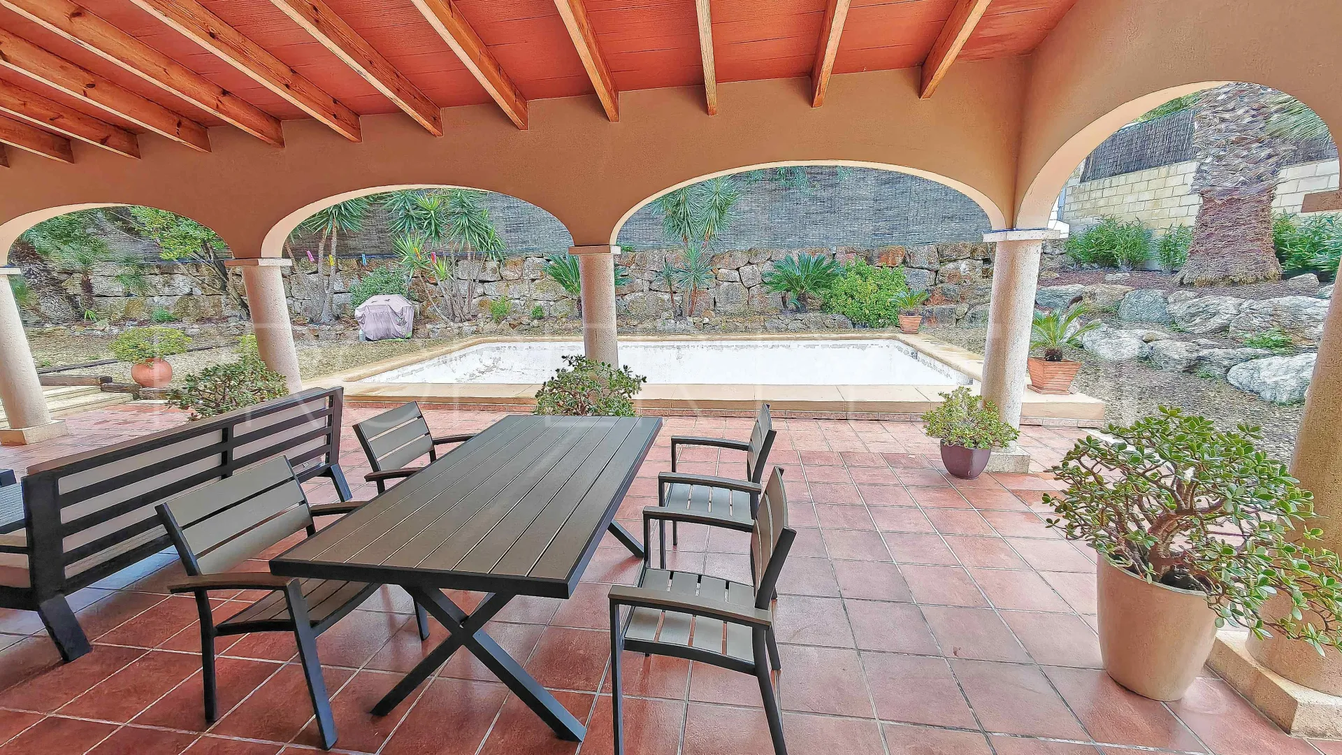 Buy villa in Jávea with 3 bedrooms