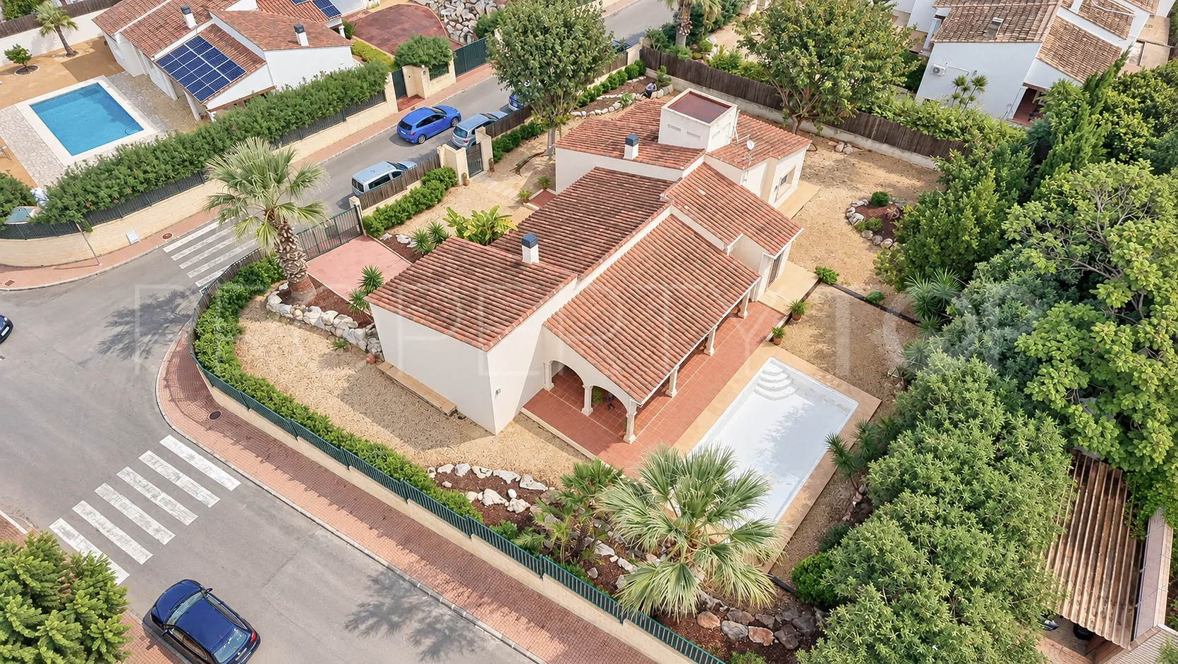 Buy villa in Jávea with 3 bedrooms