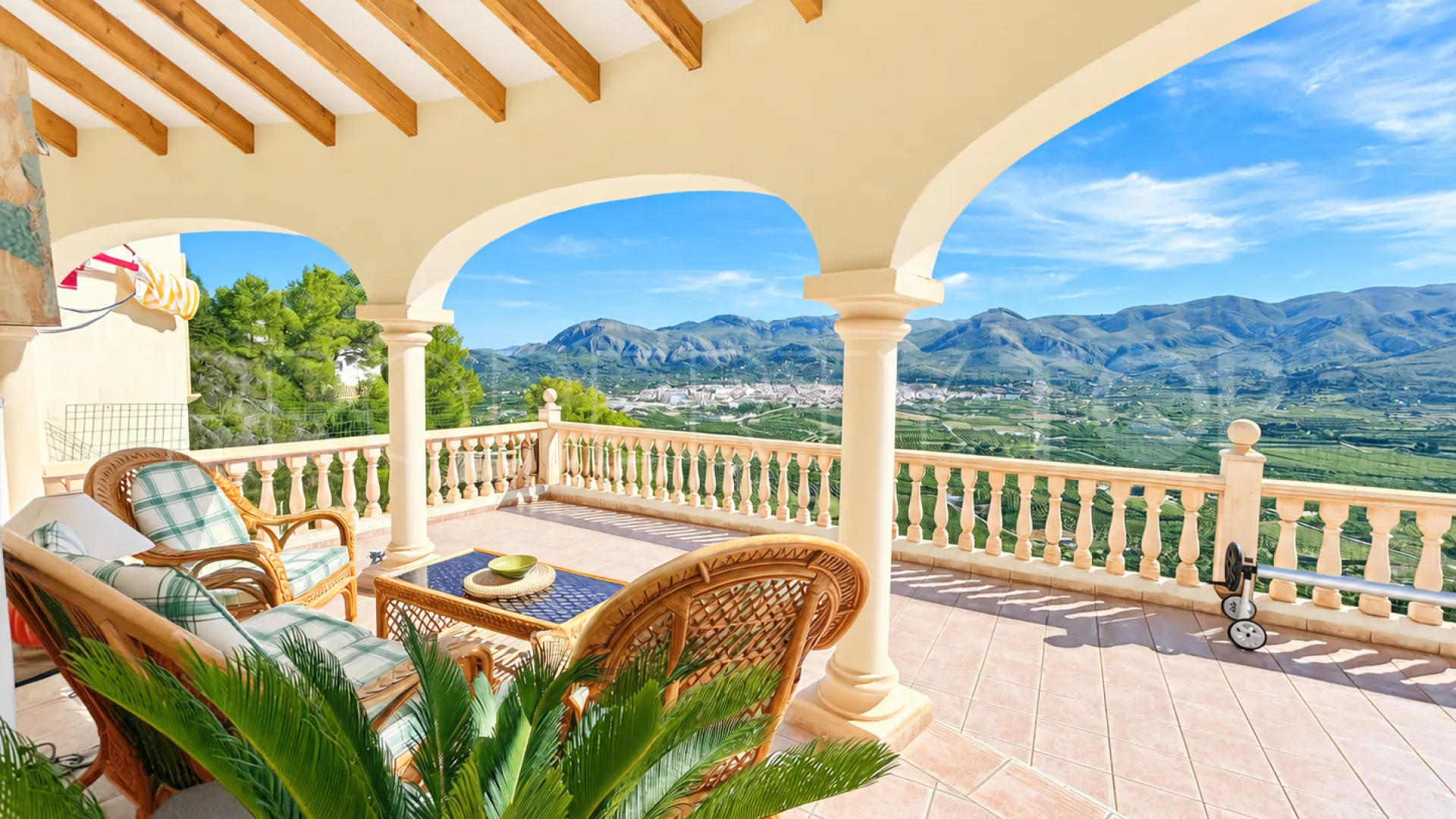 Villa for sale in Pego