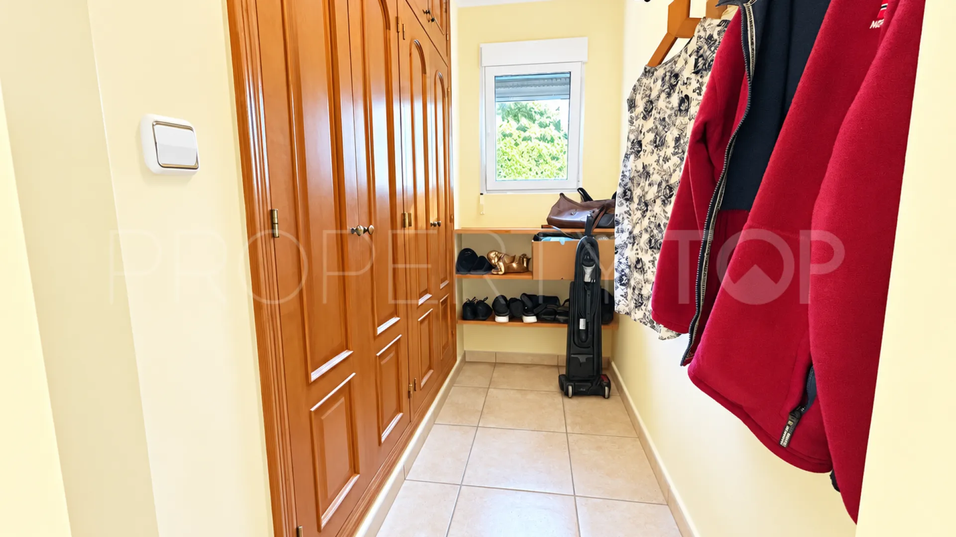 Villa for sale in Pego