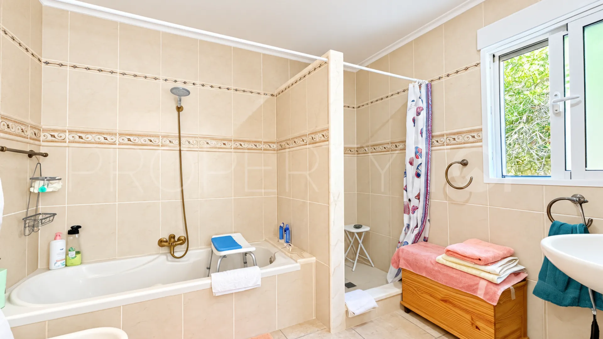 Villa for sale in Pego