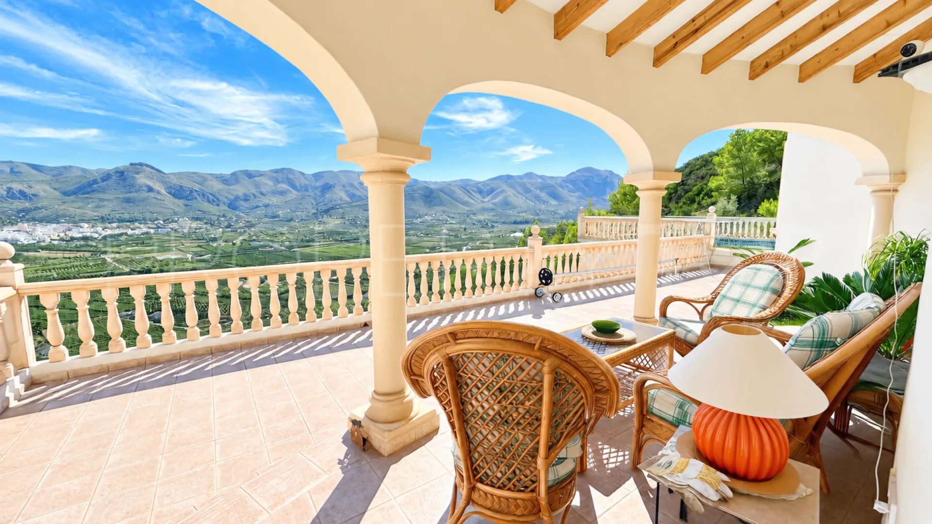 Villa for sale in Pego