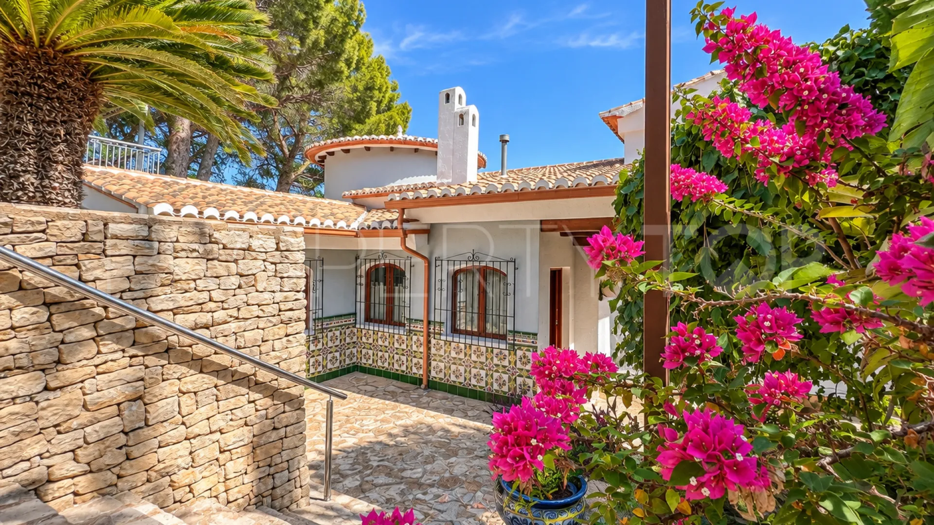 Villa en venta de 4 dormitorios en Beniarjo
