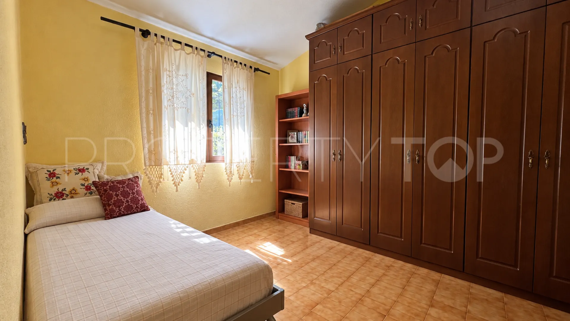 Villa en venta de 4 dormitorios en Beniarjo