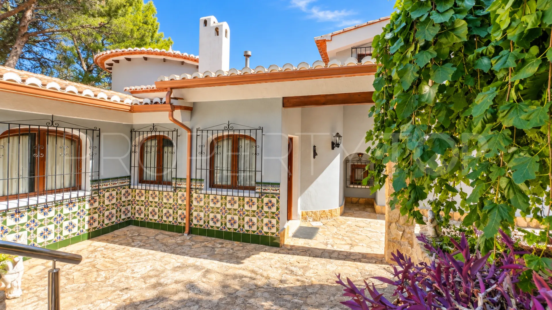Villa en venta de 4 dormitorios en Beniarjo