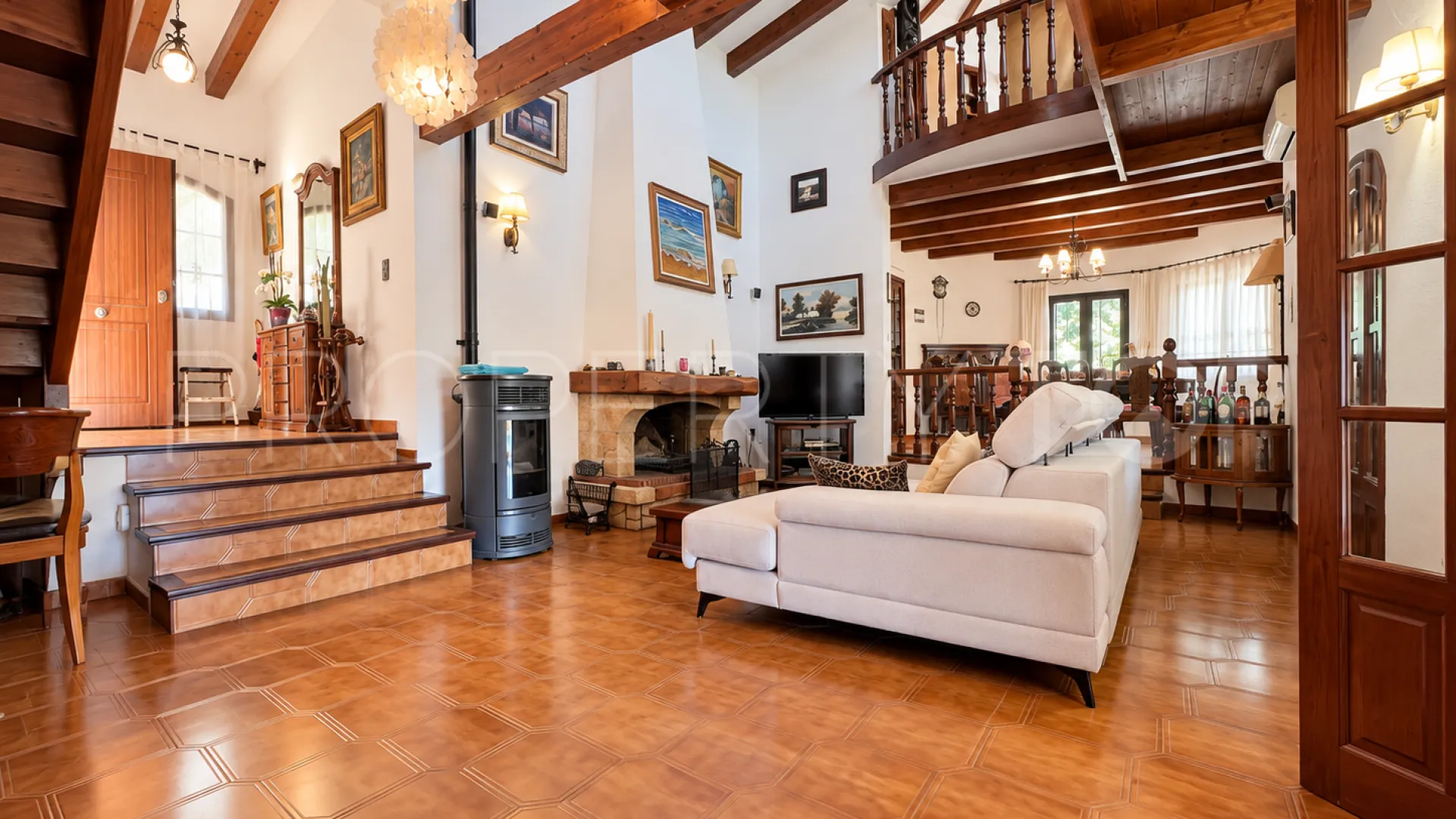 Villa en venta de 4 dormitorios en Beniarjo
