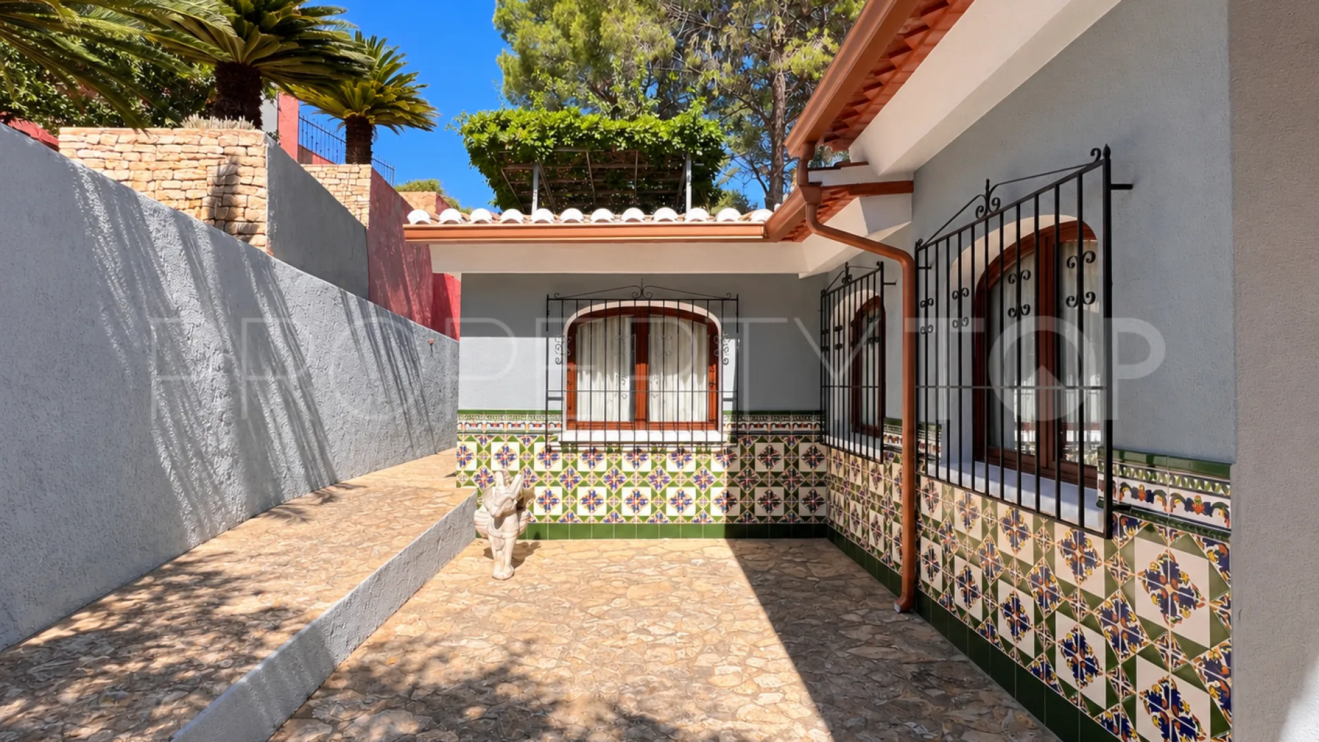 Villa en venta de 4 dormitorios en Beniarjo