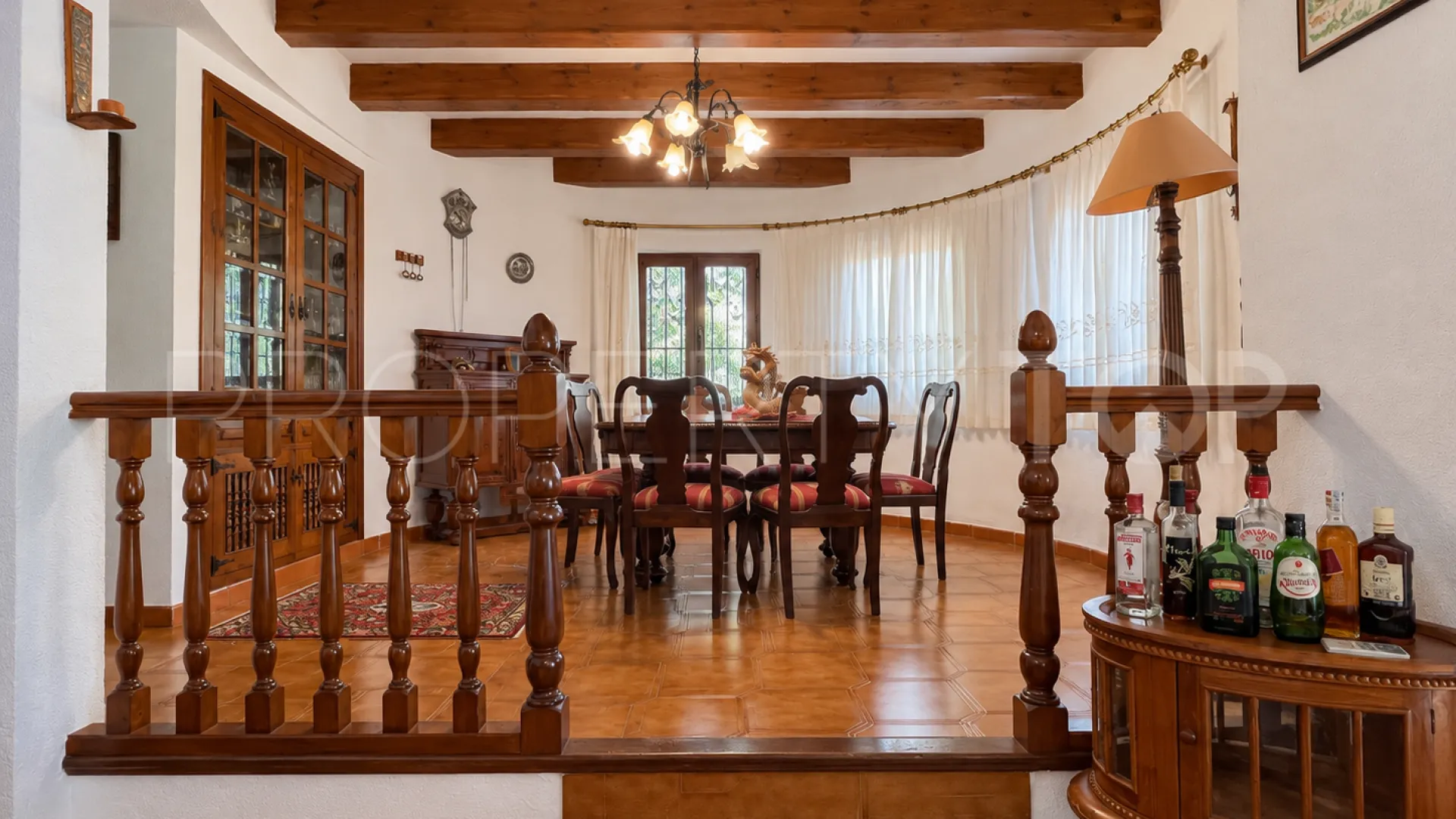 Villa en venta de 4 dormitorios en Beniarjo