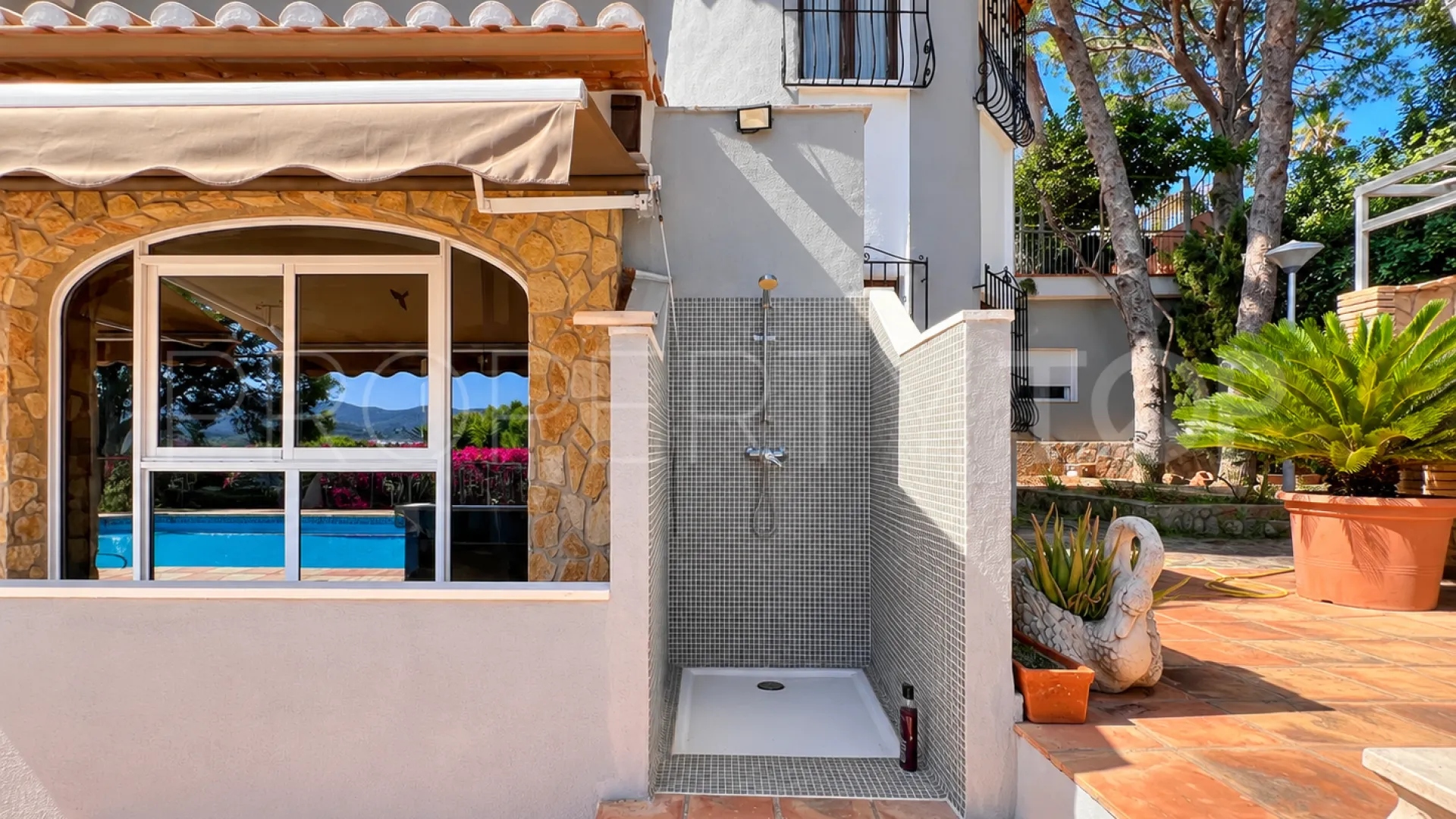 Villa en venta de 4 dormitorios en Beniarjo
