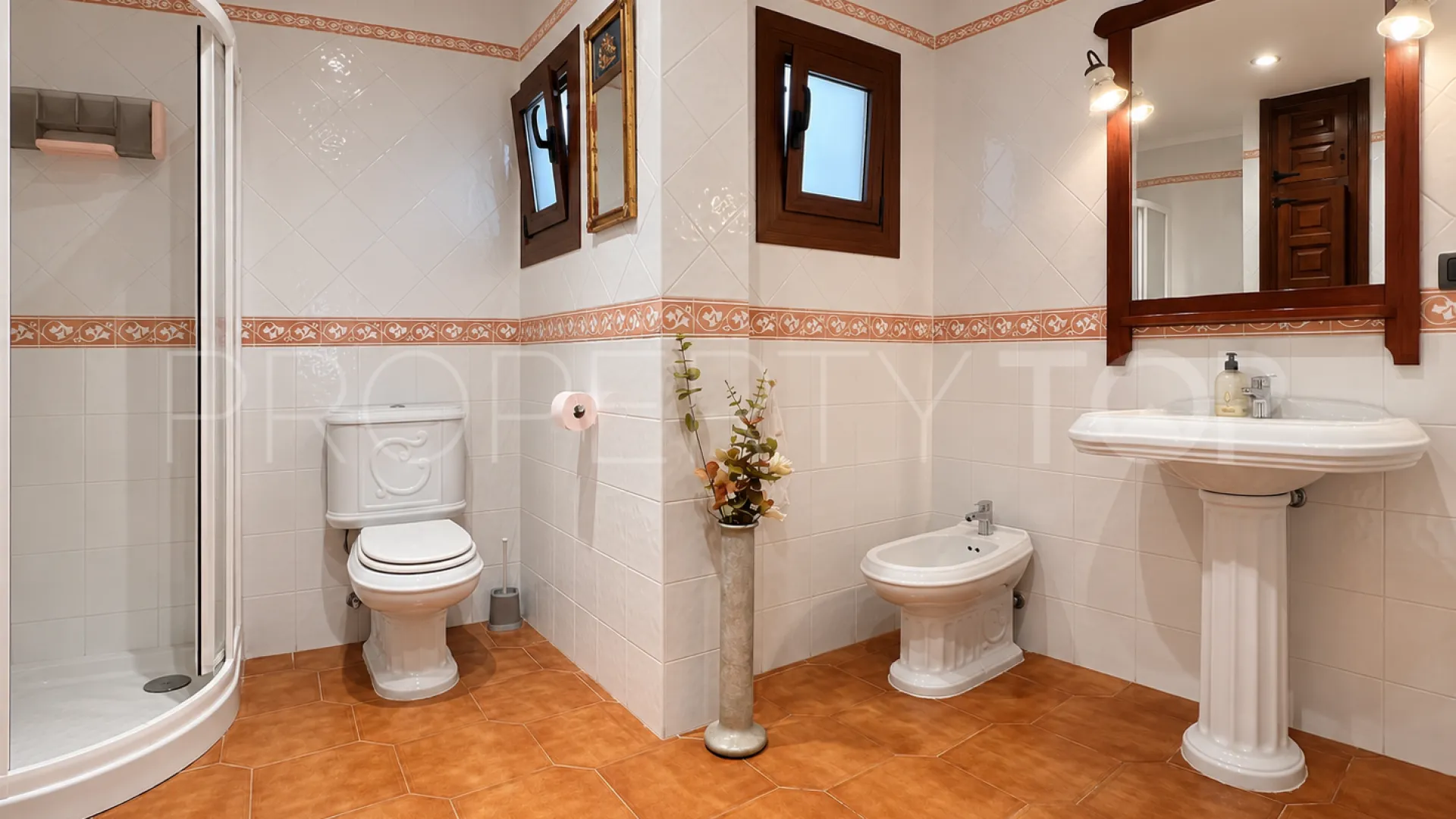Villa en venta de 4 dormitorios en Beniarjo