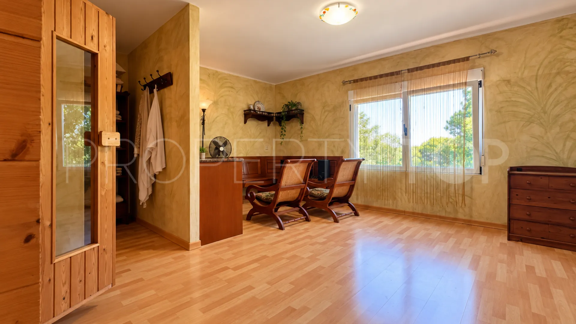 Villa en venta de 4 dormitorios en Beniarjo