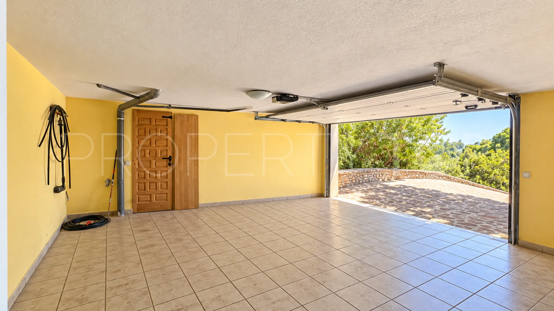 Villa en venta de 4 dormitorios en Beniarjo