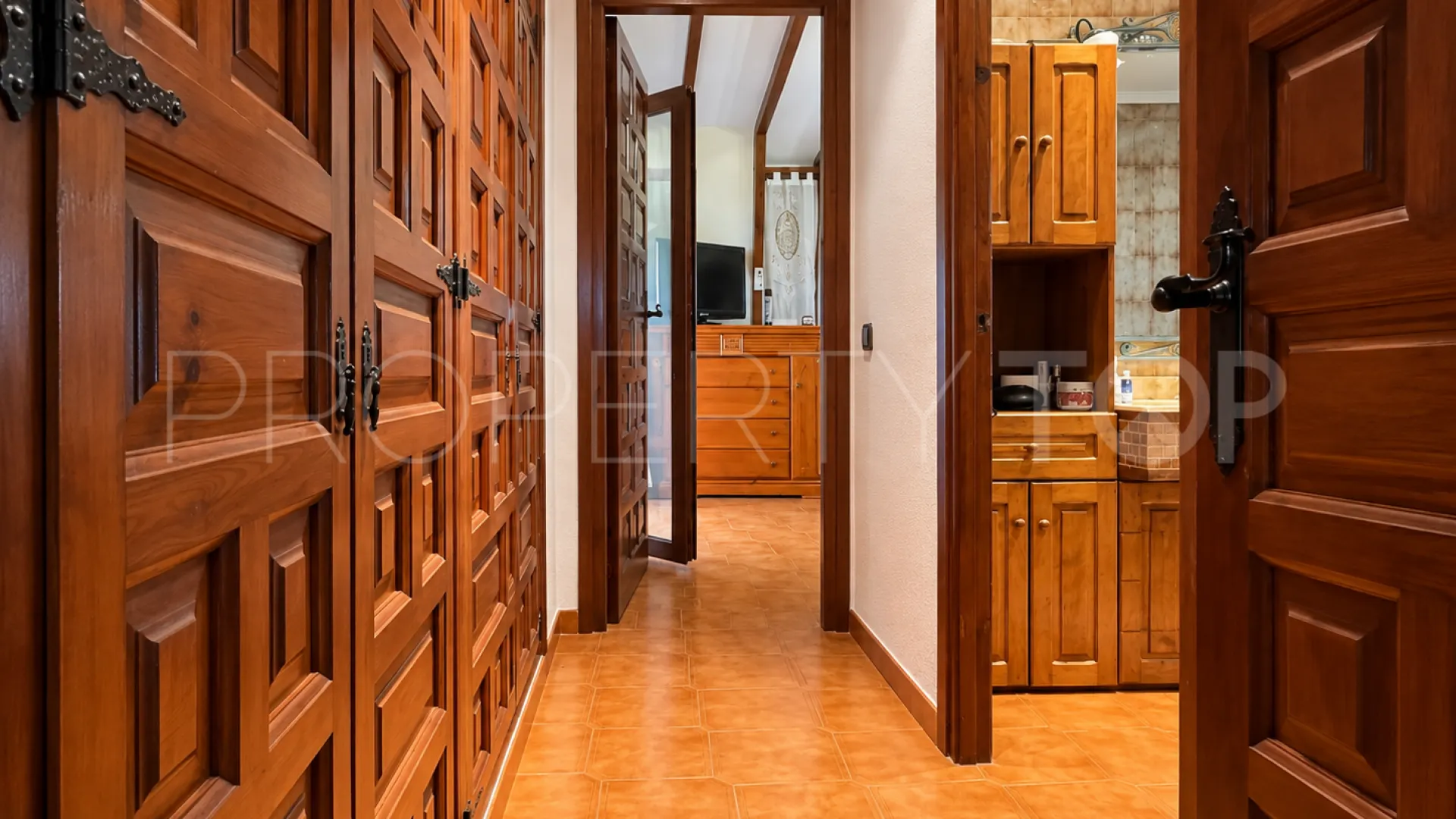 Villa en venta de 4 dormitorios en Beniarjo
