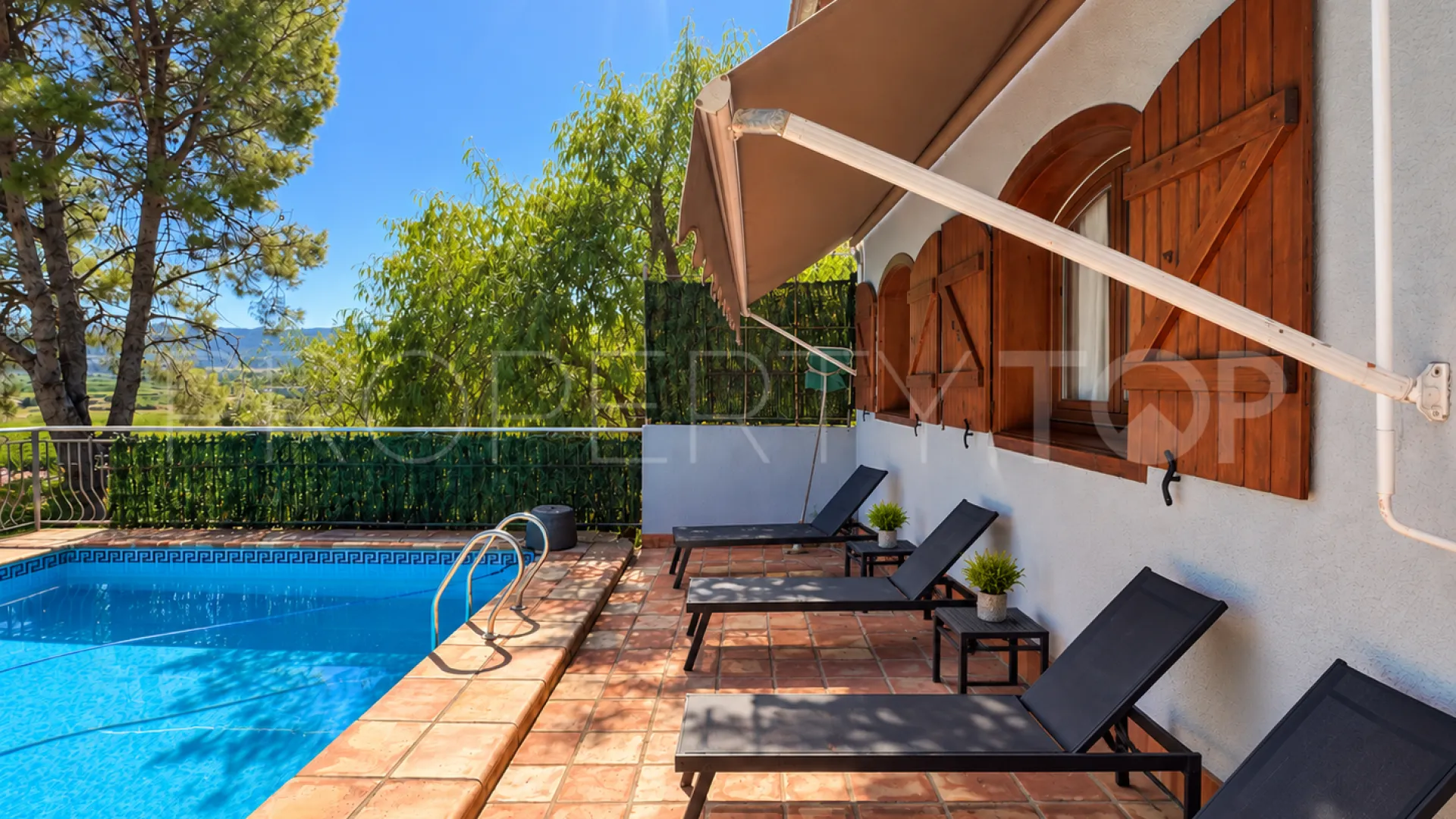 Villa en venta de 4 dormitorios en Beniarjo