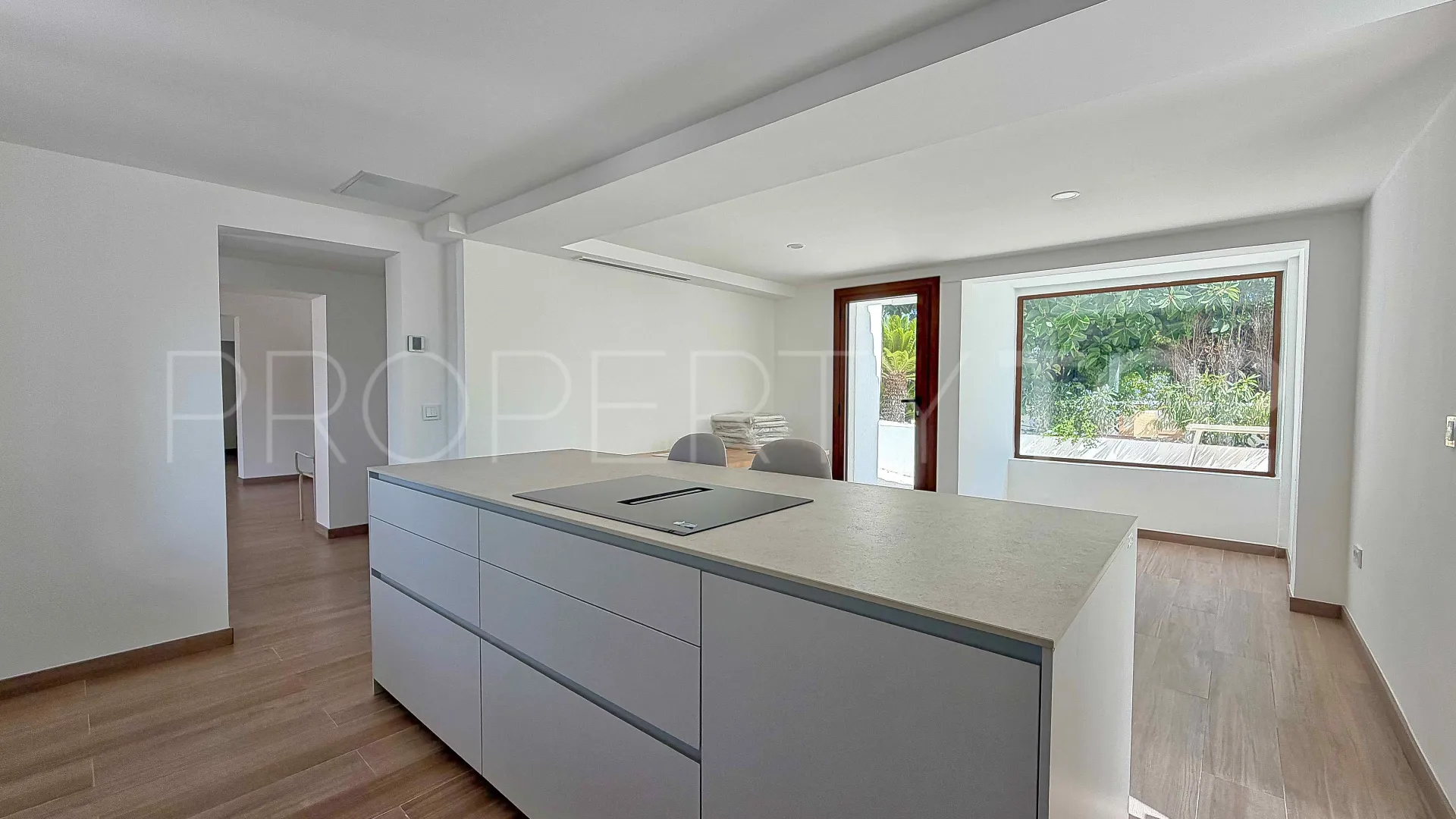 Villa with 6 bedrooms for sale in Jávea