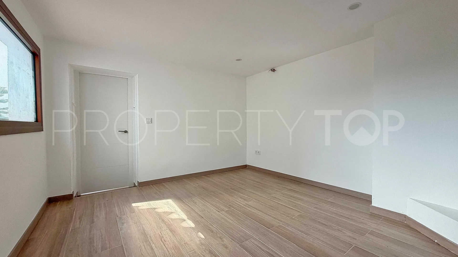 Villa with 6 bedrooms for sale in Jávea