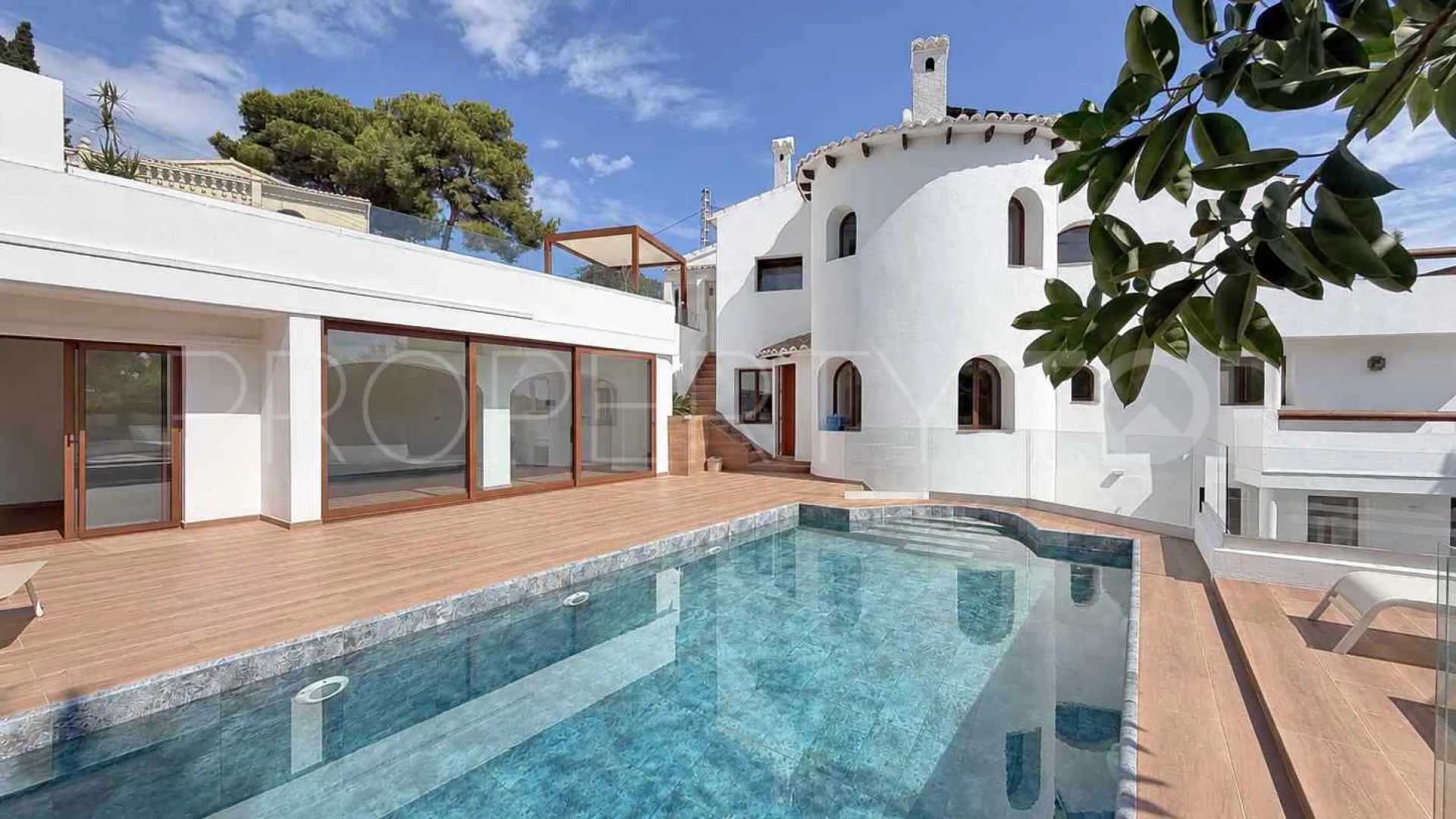 Villa with 6 bedrooms for sale in Jávea