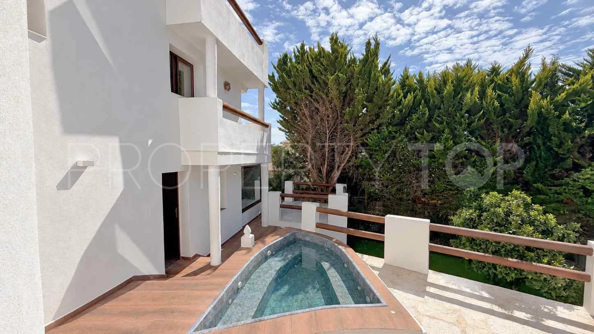 Villa with 6 bedrooms for sale in Jávea