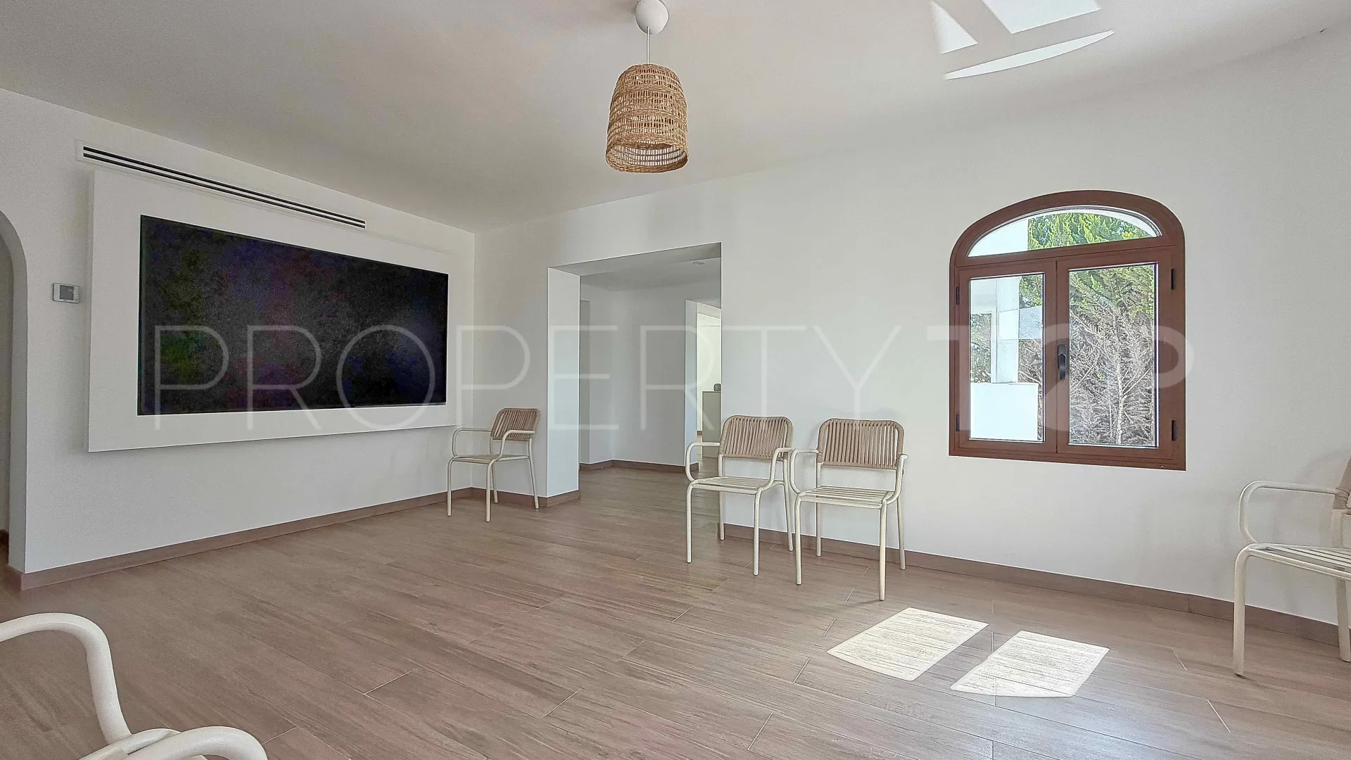 Villa with 6 bedrooms for sale in Jávea