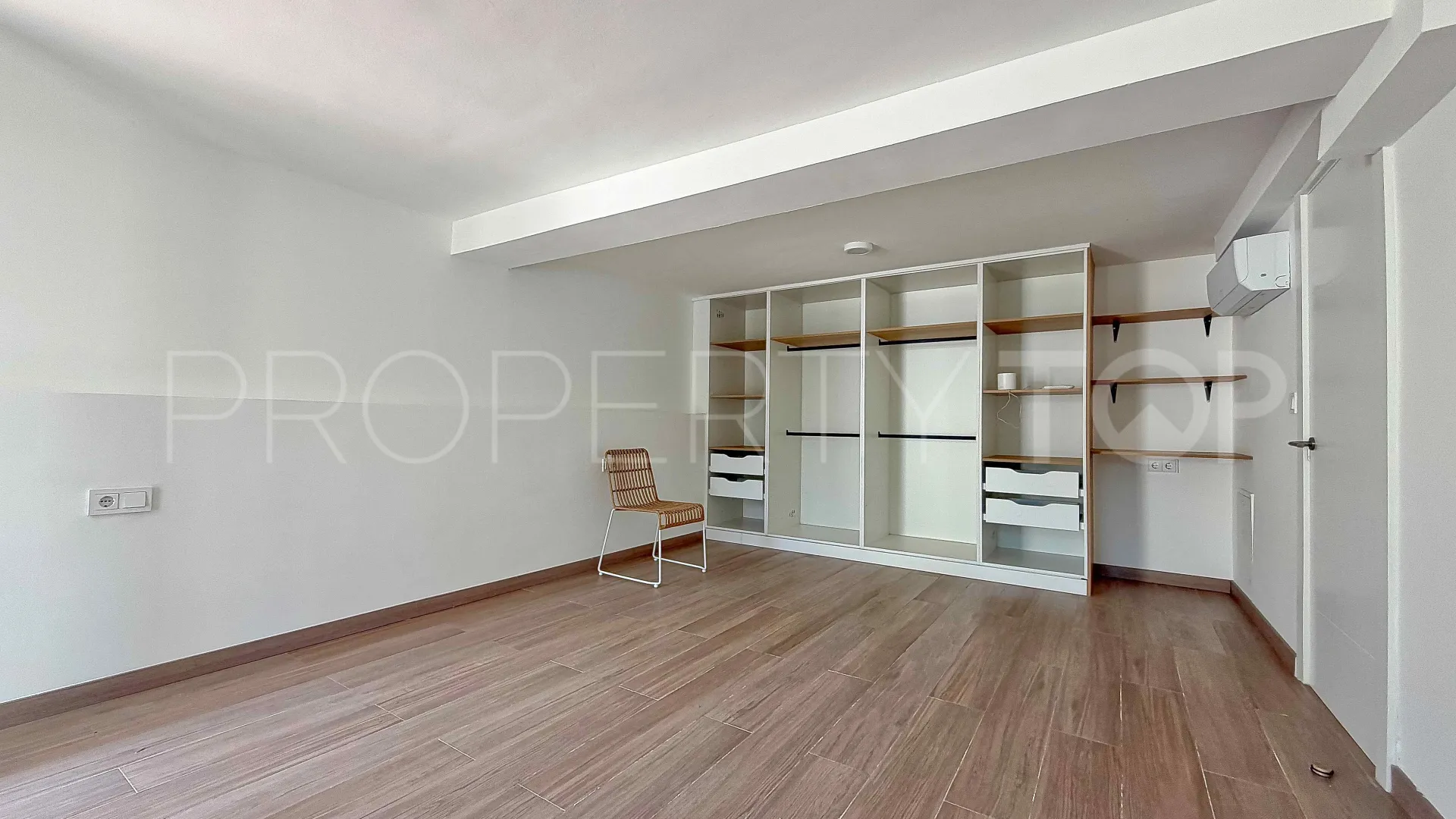 Villa with 6 bedrooms for sale in Jávea