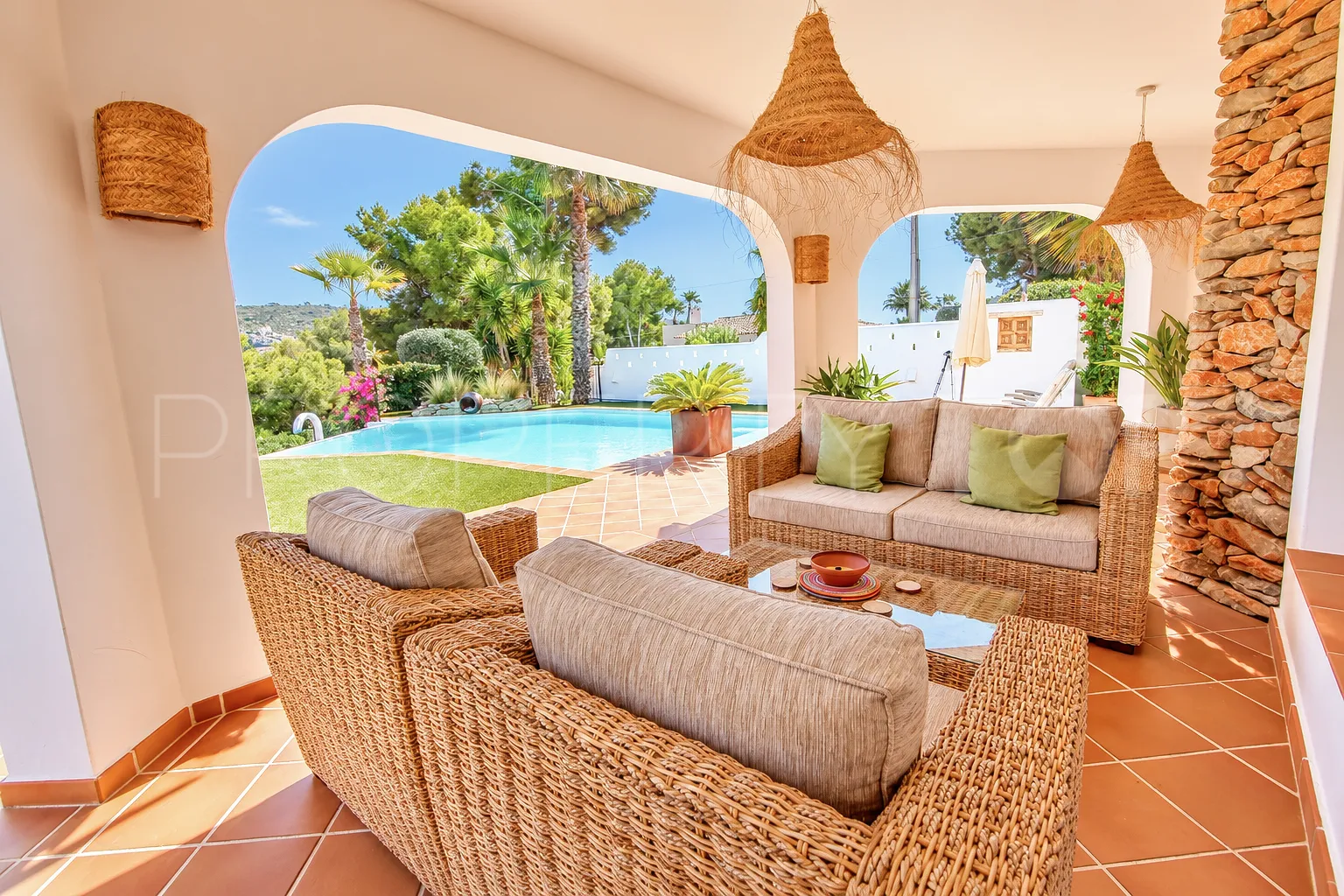 Se vende villa con 5 dormitorios en Moraira