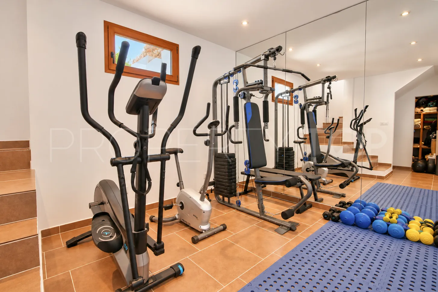 Se vende villa con 5 dormitorios en Moraira