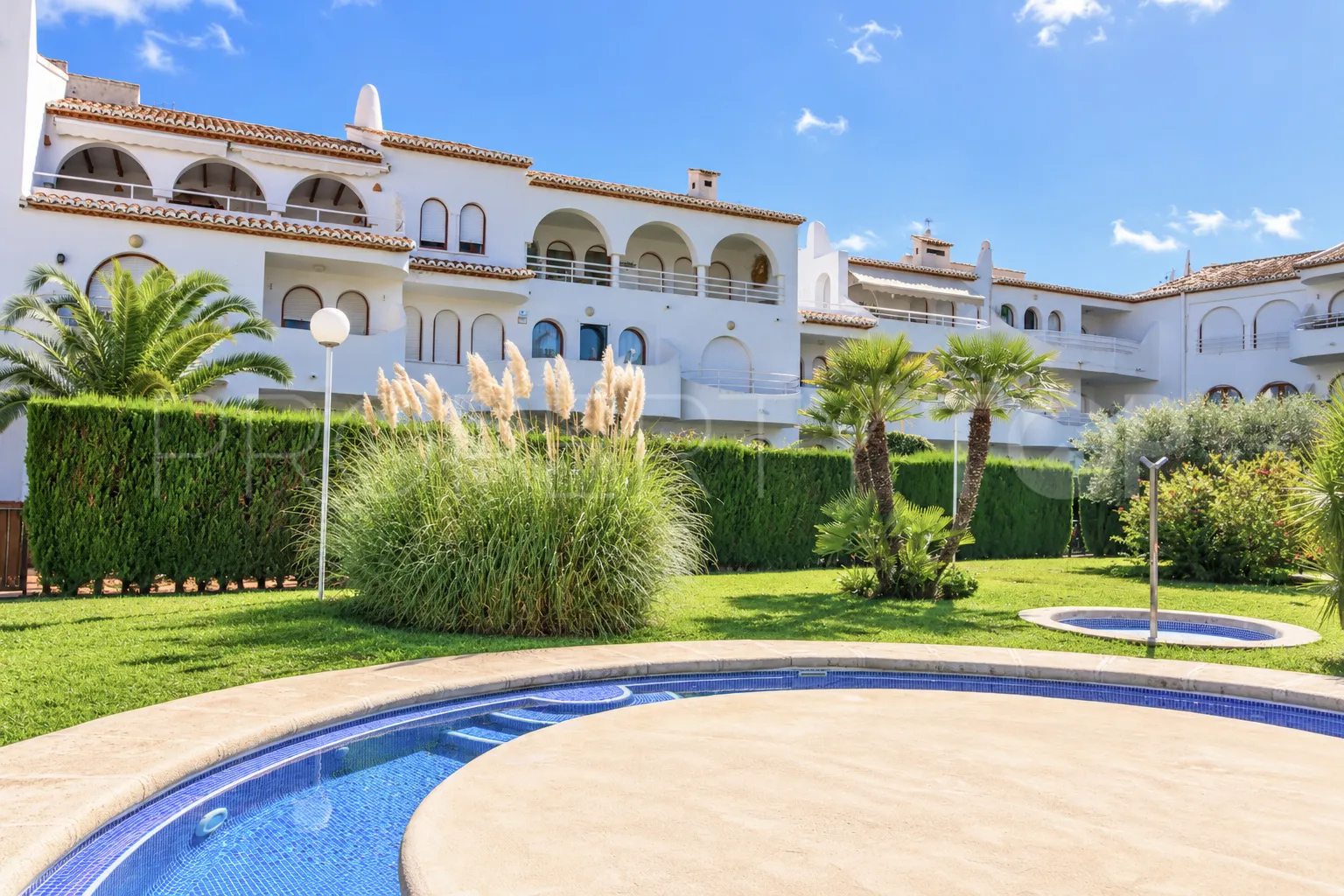 Se vende apartamento planta baja en Avda. Augusta