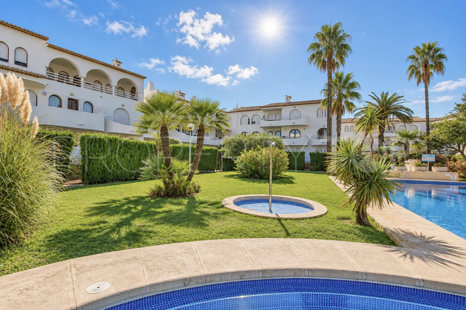 Se vende apartamento planta baja en Avda. Augusta