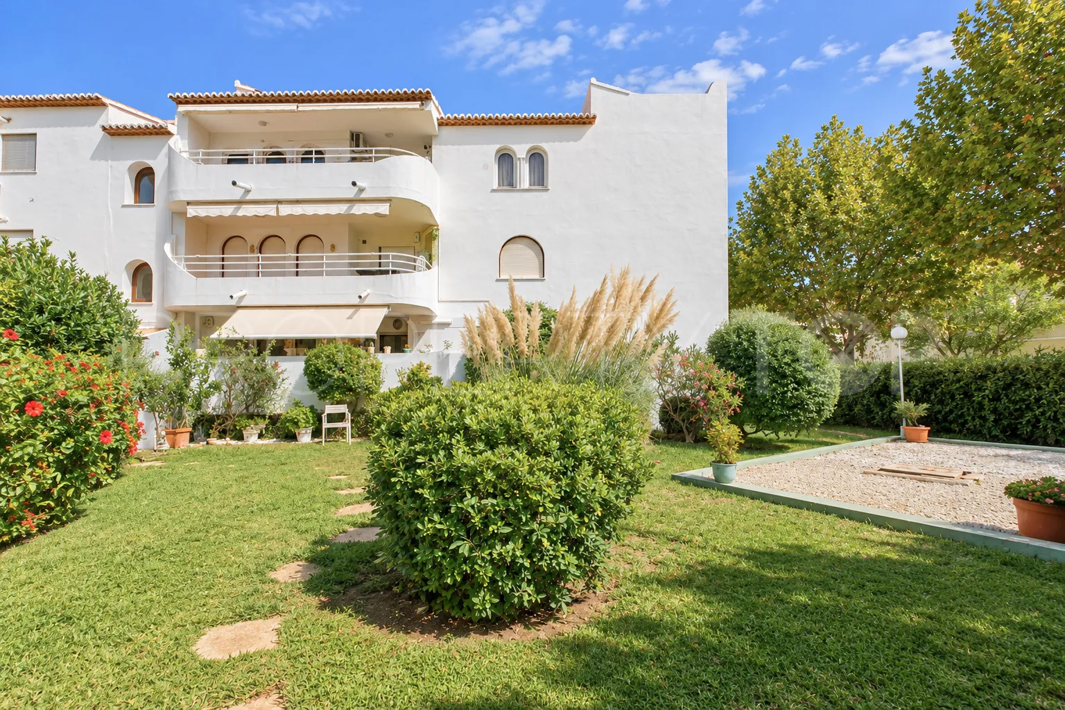 Se vende apartamento planta baja en Avda. Augusta