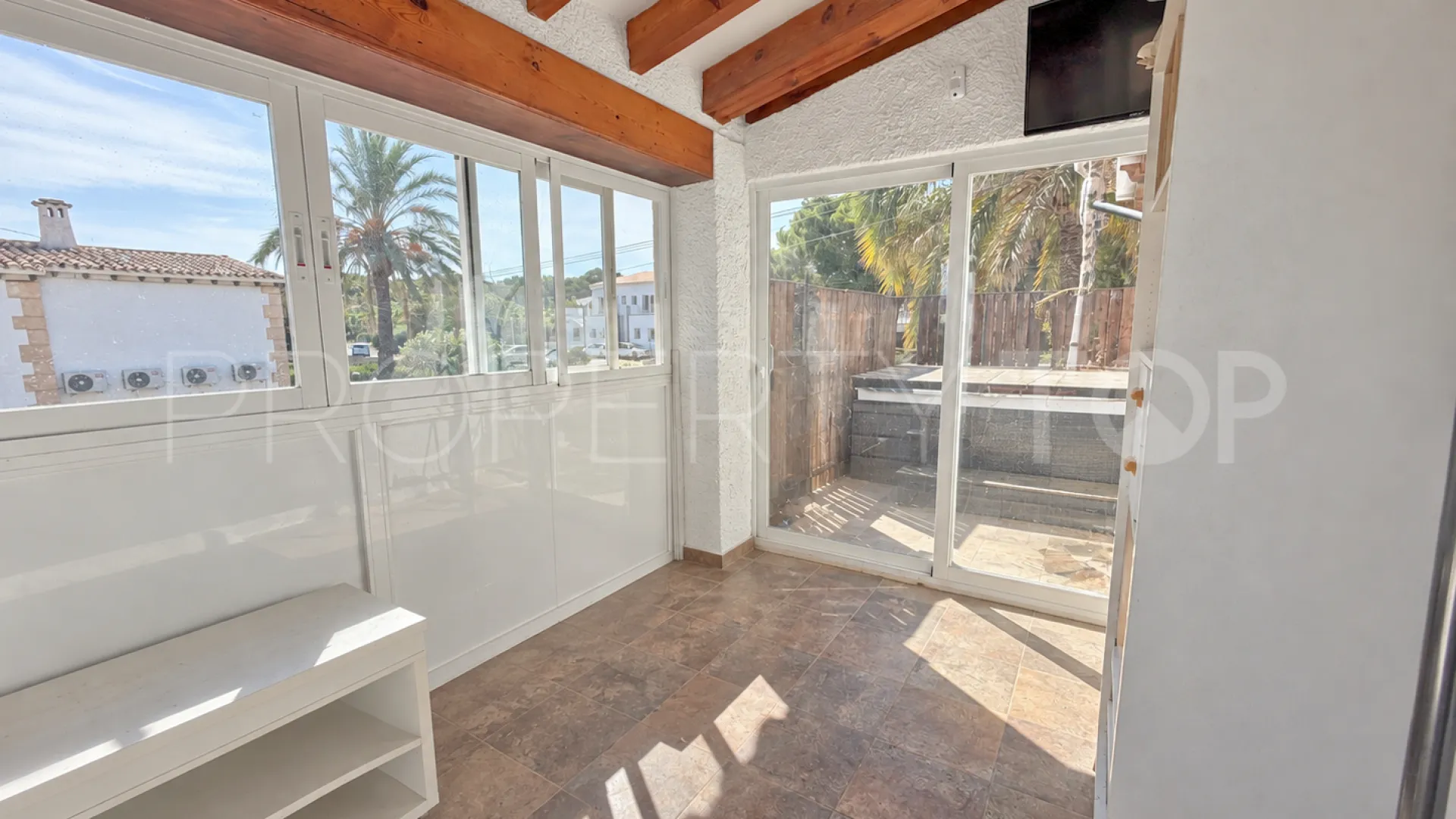 Villa for sale in Jávea with 3 bedrooms