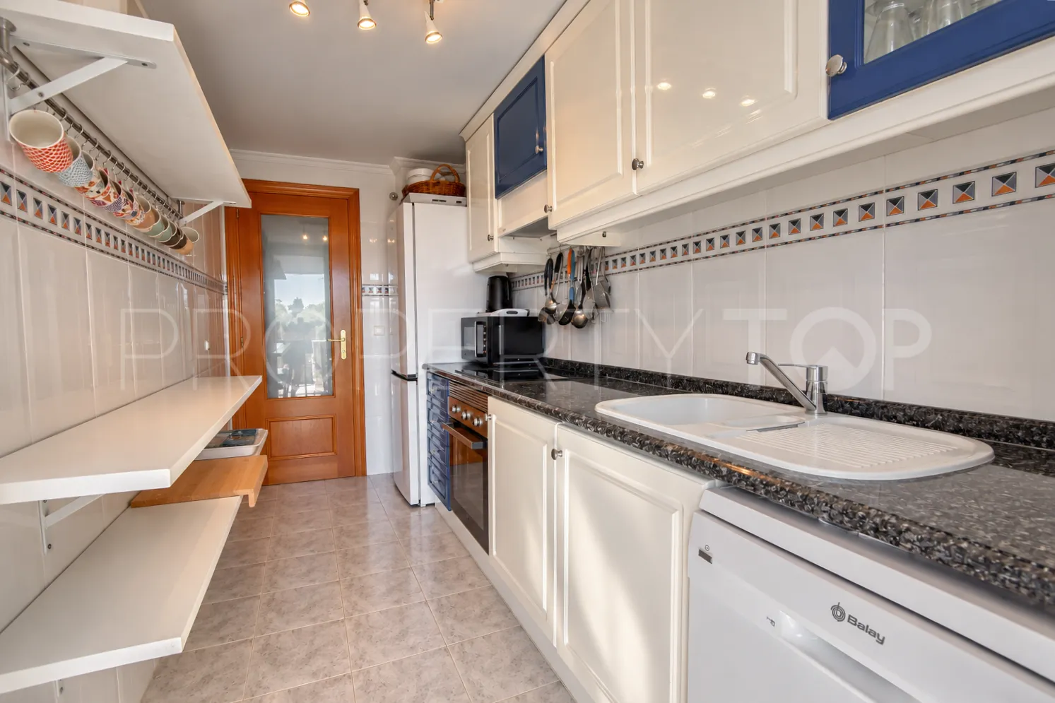 Apartamento con 2 dormitorios en venta en Moraira
