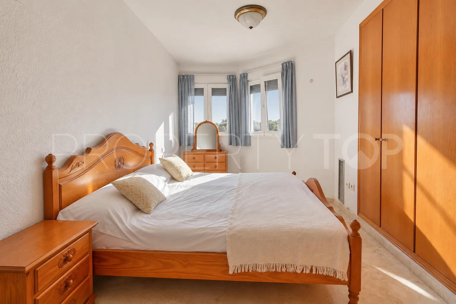 Apartamento con 2 dormitorios en venta en Moraira