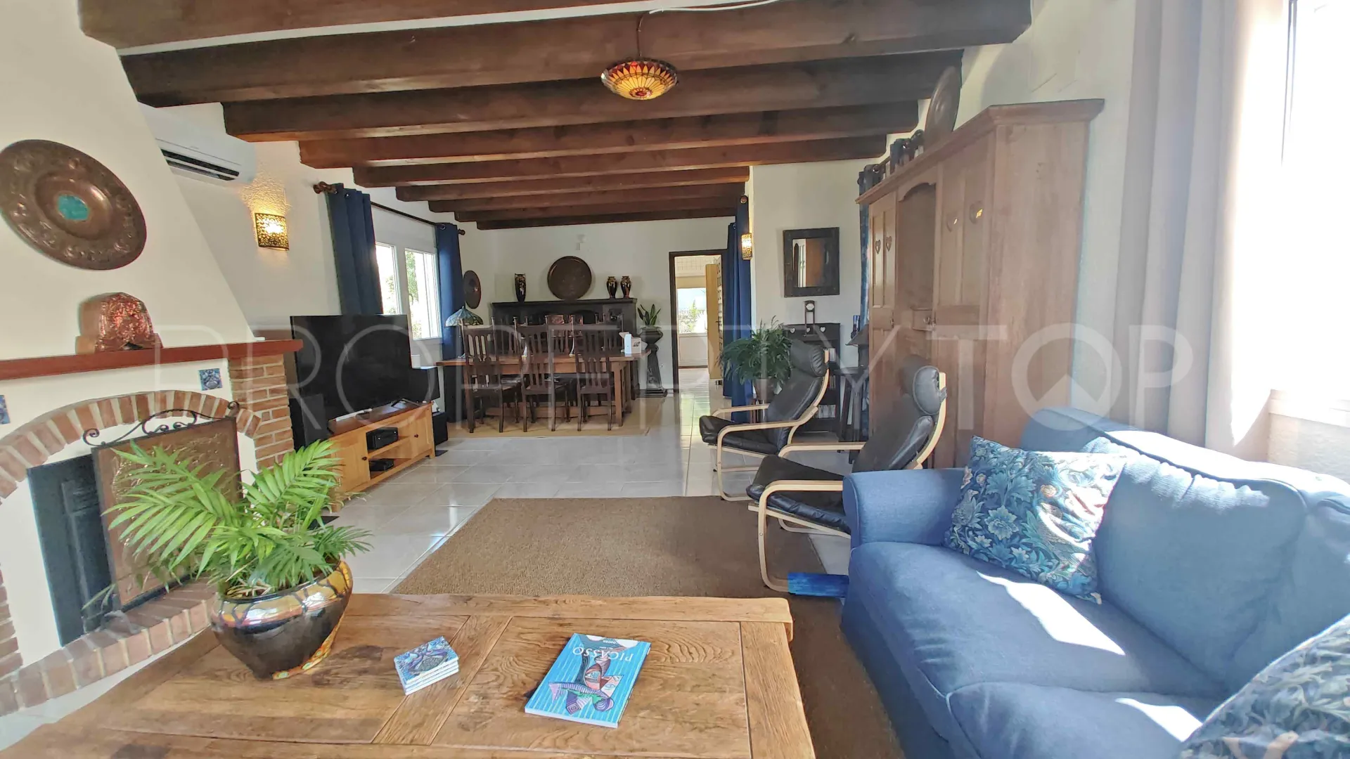 Comprar villa en Orba