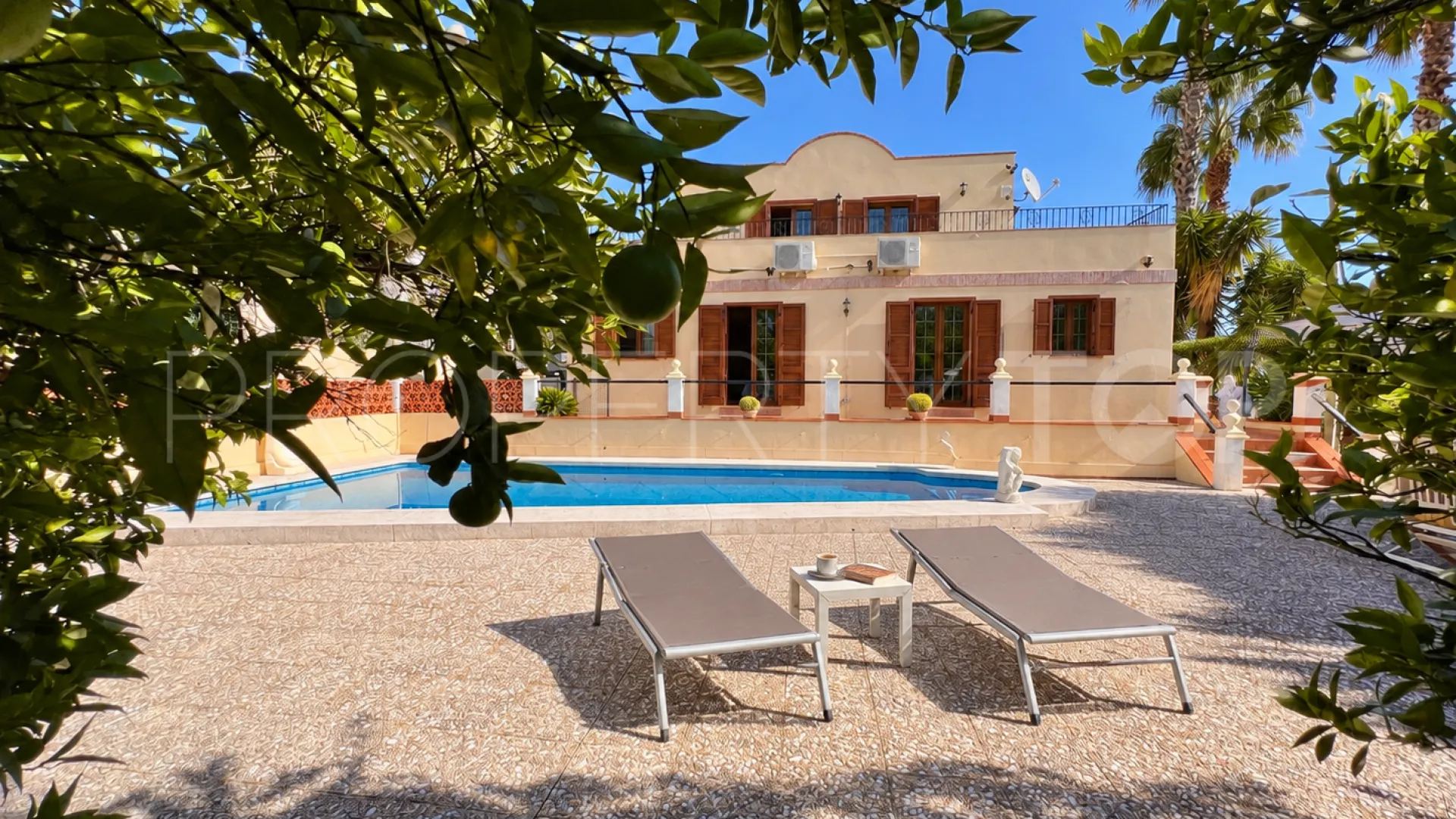 Villa for sale in Oliva