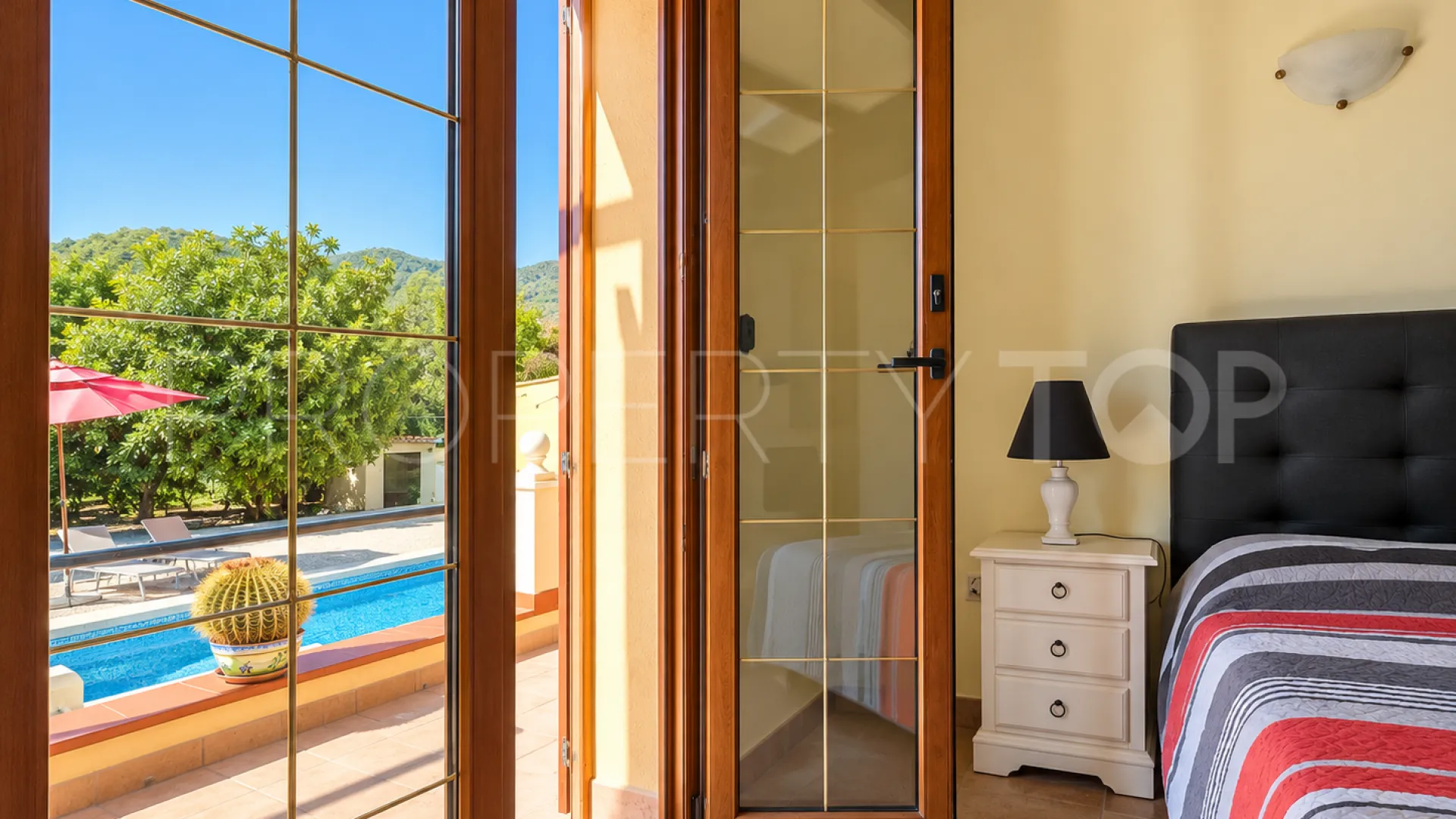 Villa for sale in Oliva
